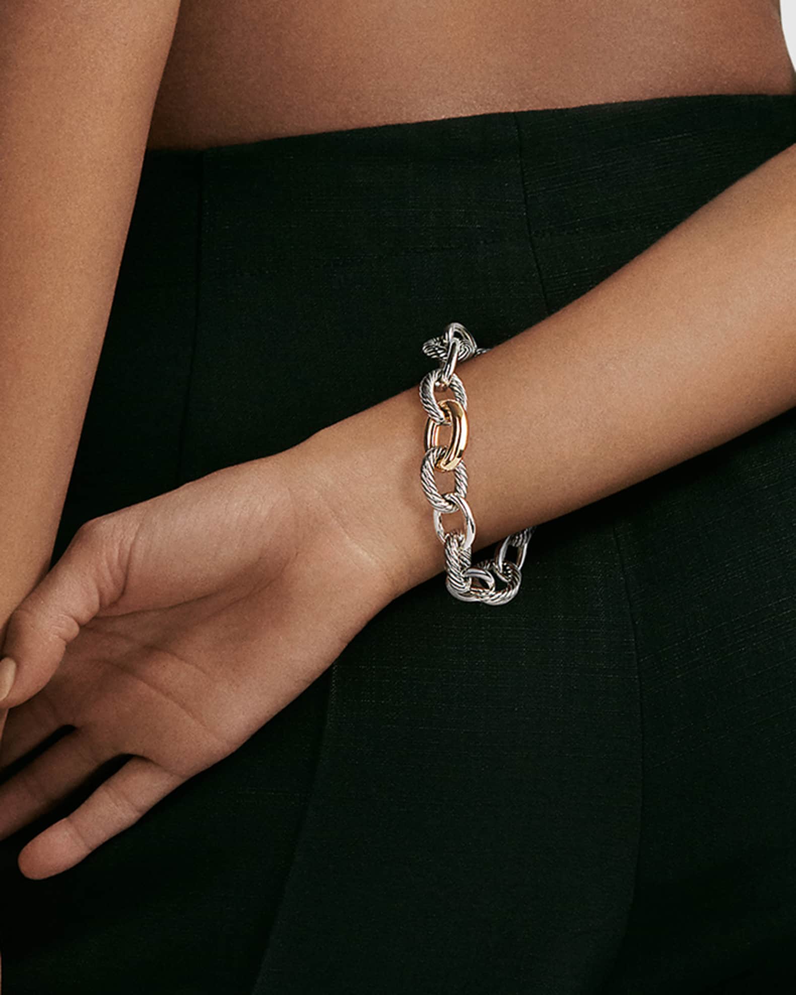 Oval Extra-Large Link Bracelet with Gold 1