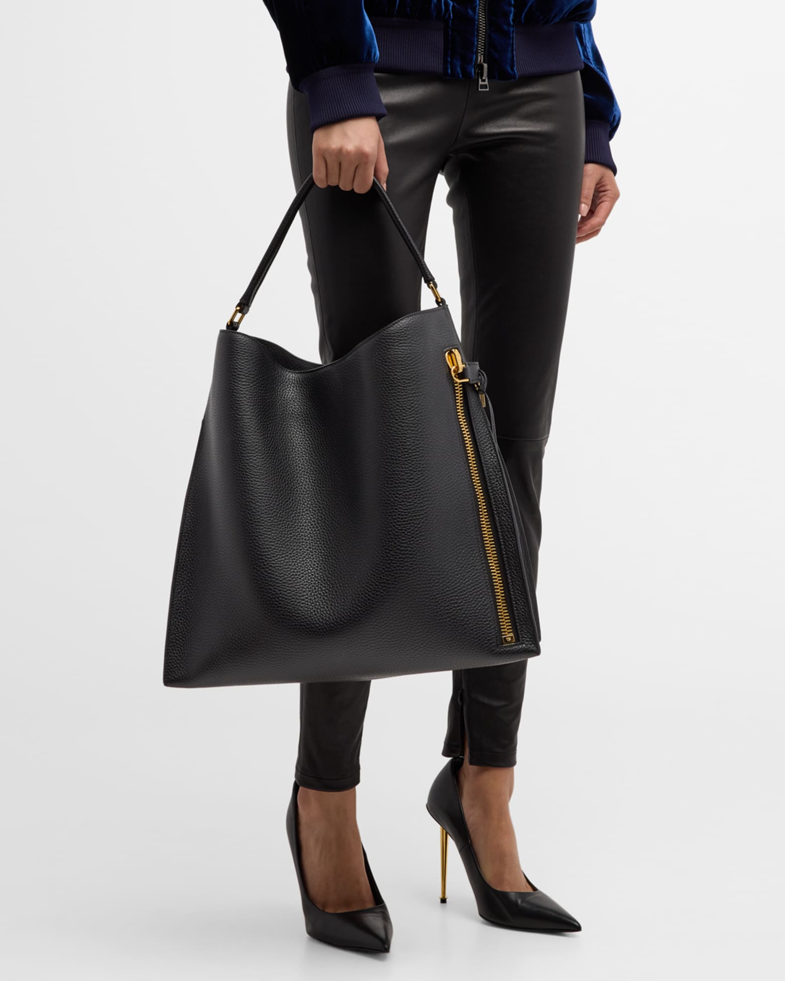 Alix Hobo Large in Grained Leather