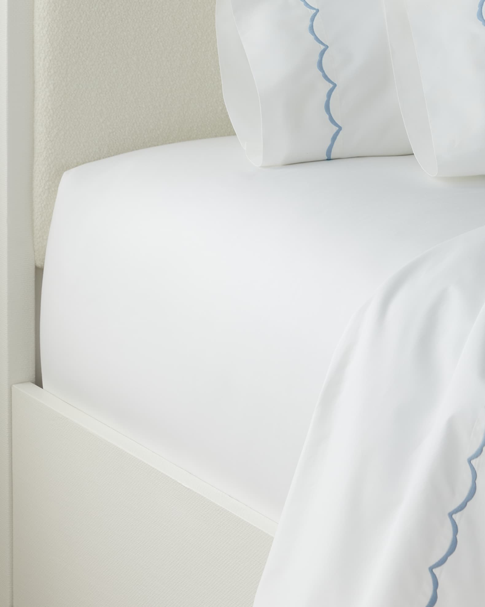 Full Sierra 350 Thread Count Fitted Sheet 0