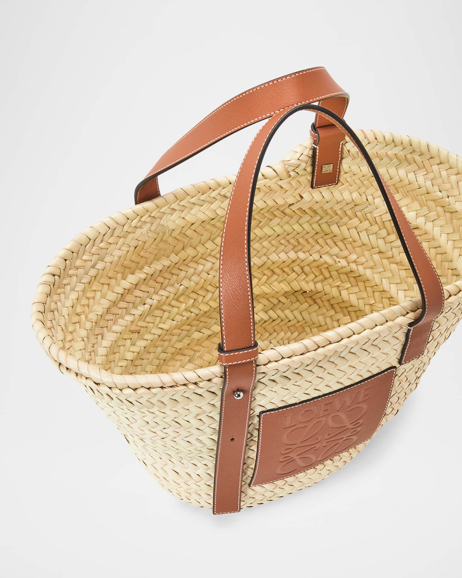 Loewe x Paula's Ibiza Basket Bag in Palm Leaf with Leather Loewe x Paula's Ibiza Basket Bag in Palm Leaf with Leather
