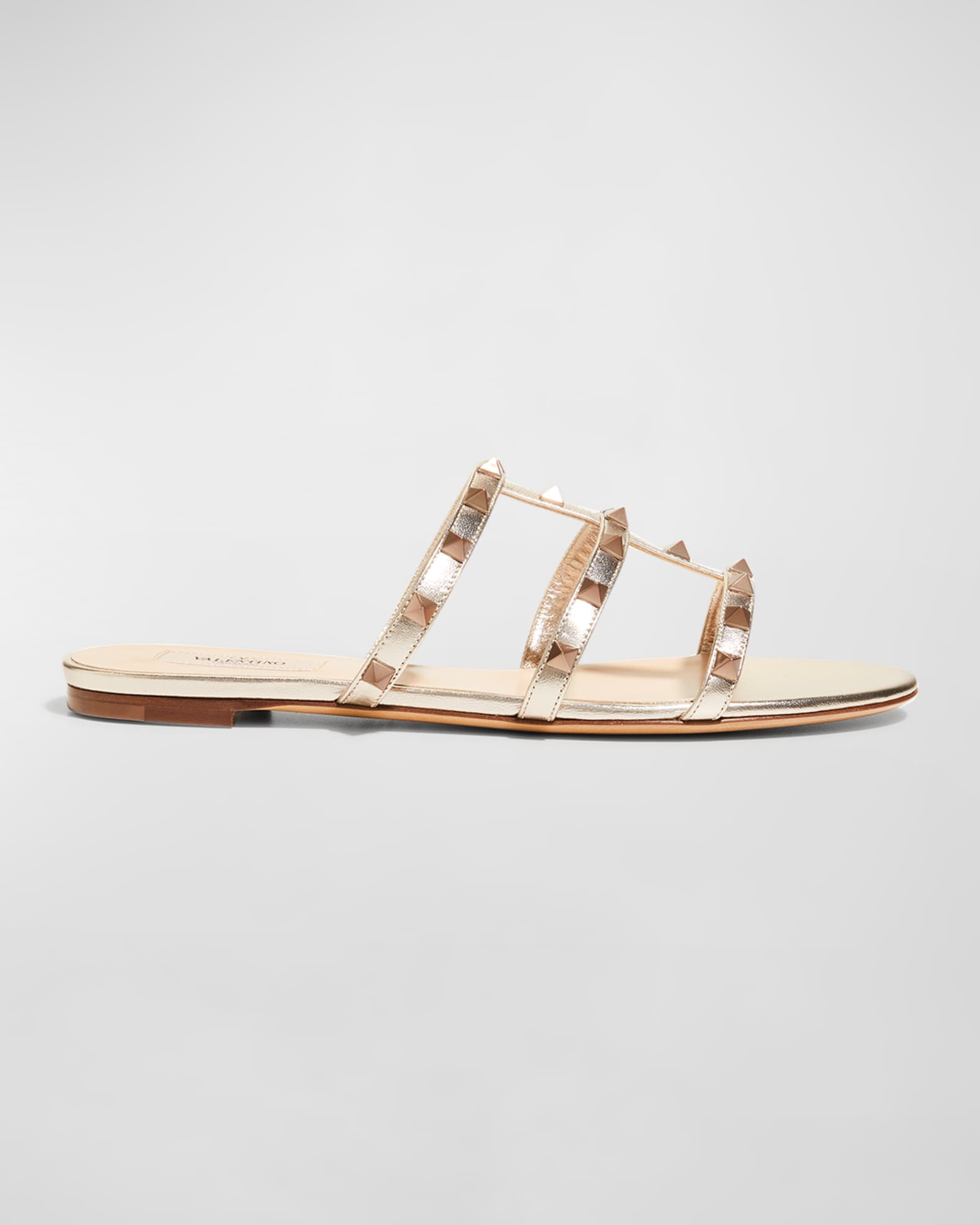 Foster svag stimulere Valentino Garavani Rockstud Metallic City Flat Slide Sandals | Neiman Marcus