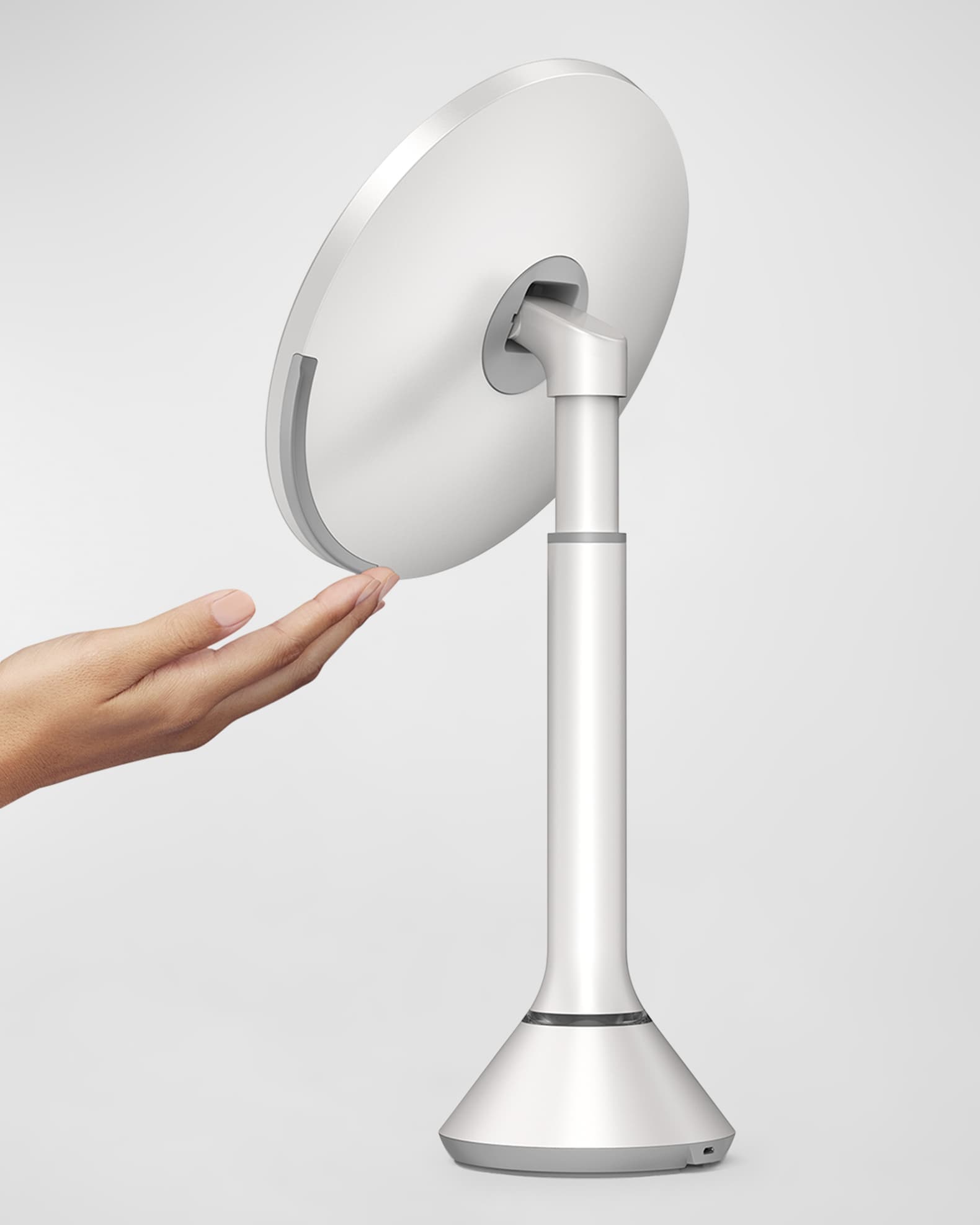 8" Sensor Mirror With Brightness Control 1