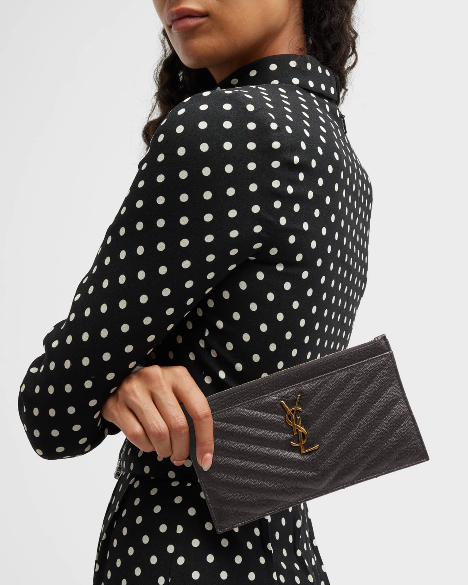 Saint laurent monogram bill pouch hot sale in grain de poudre embossed leather