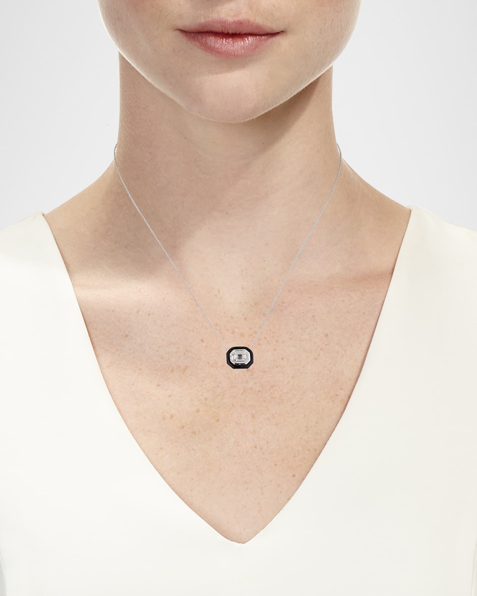 18k White Gold Oui Diamond & Enamel Necklace 1
