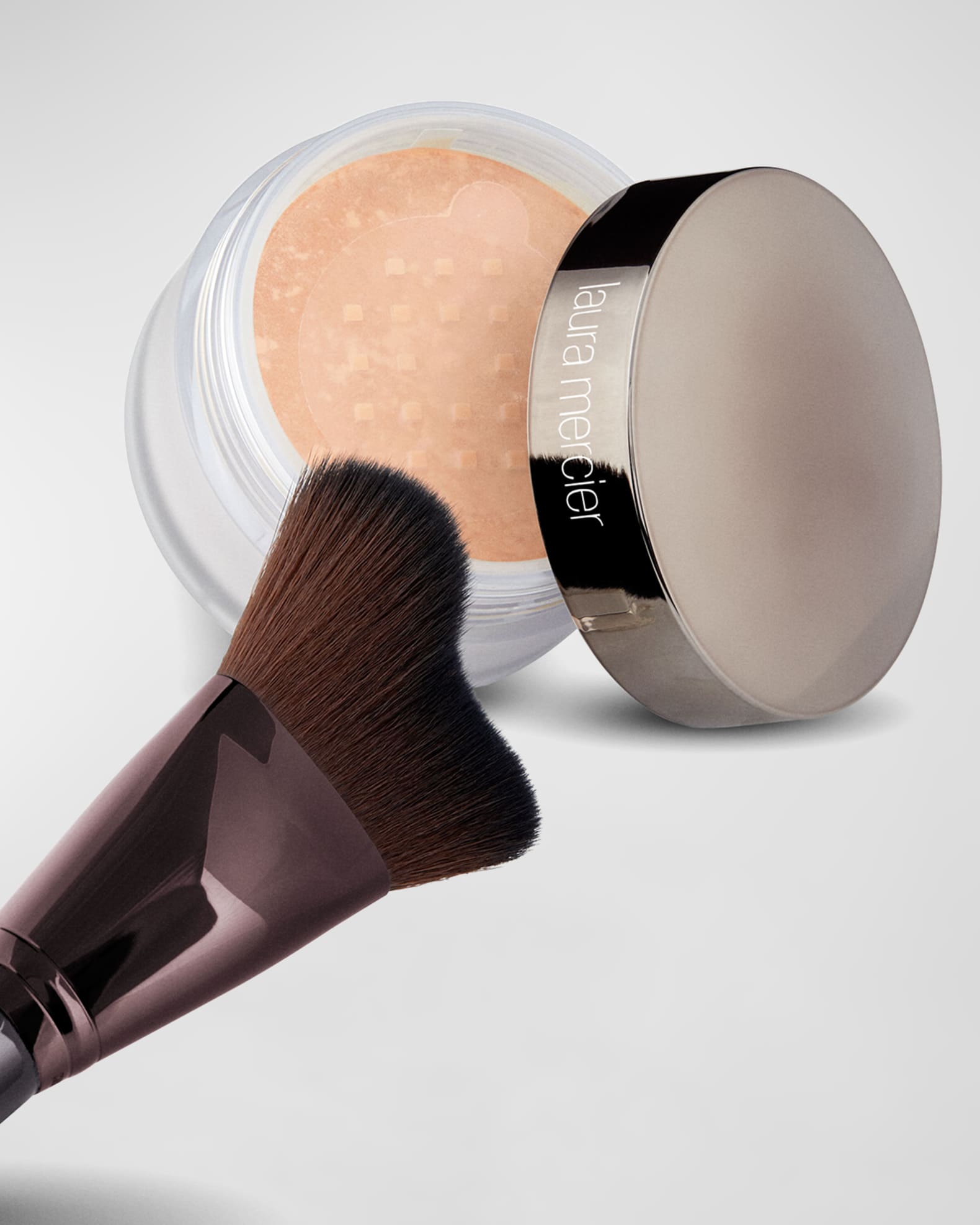 Translucent Loose Setting Powder Glow Brush 1