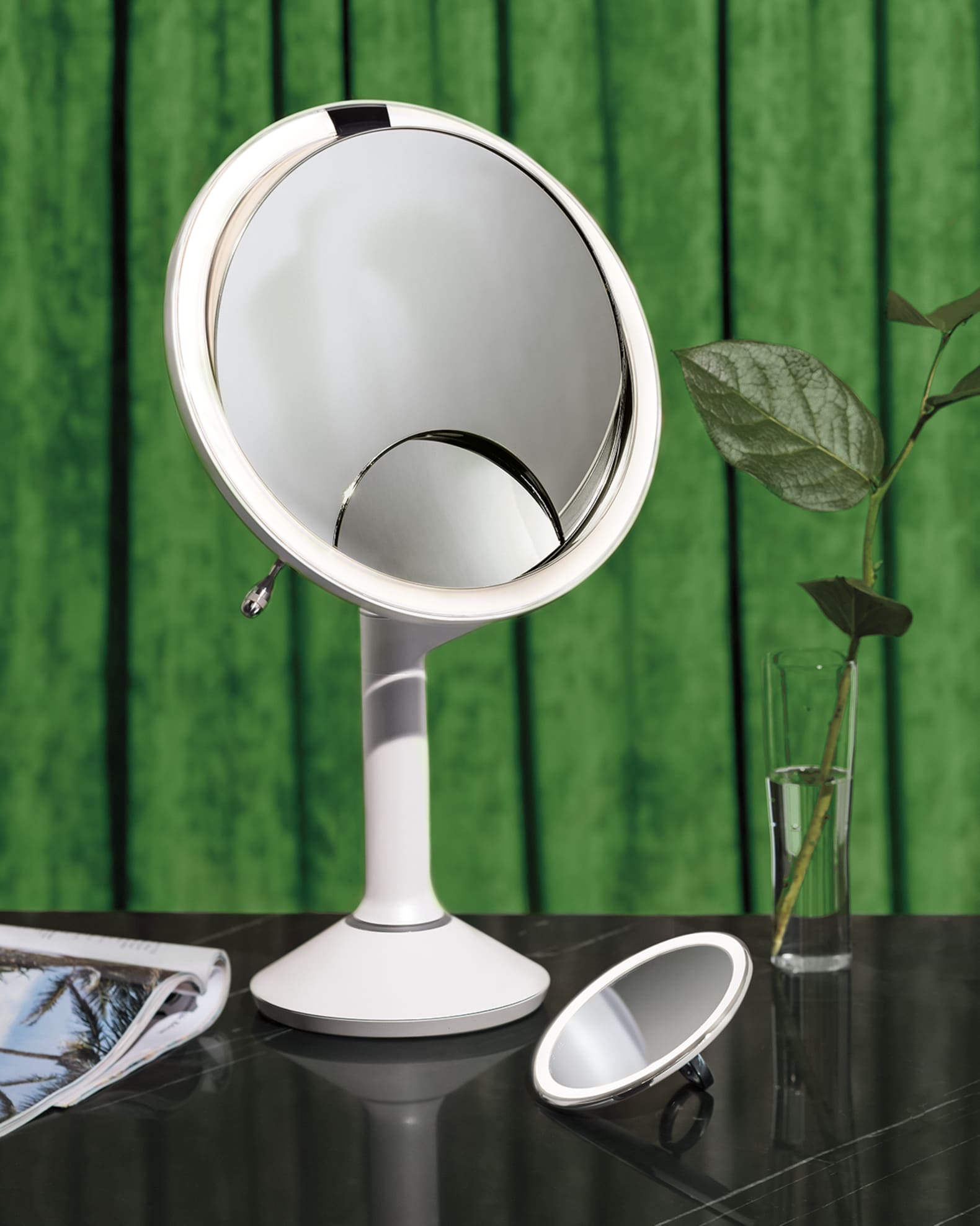 Simplehuman 8 inch sensor mirror outlet