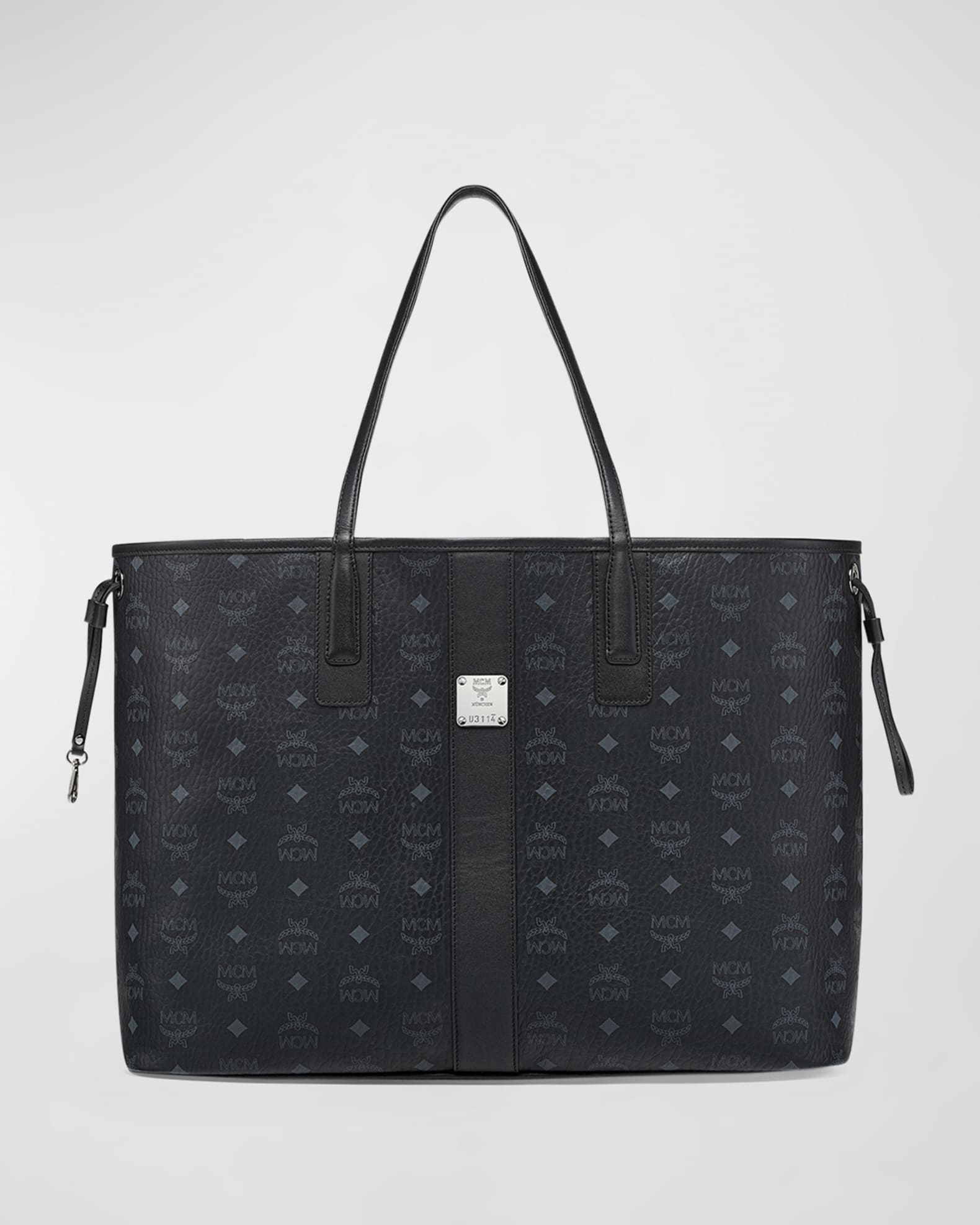 Black and white mcm purse shop