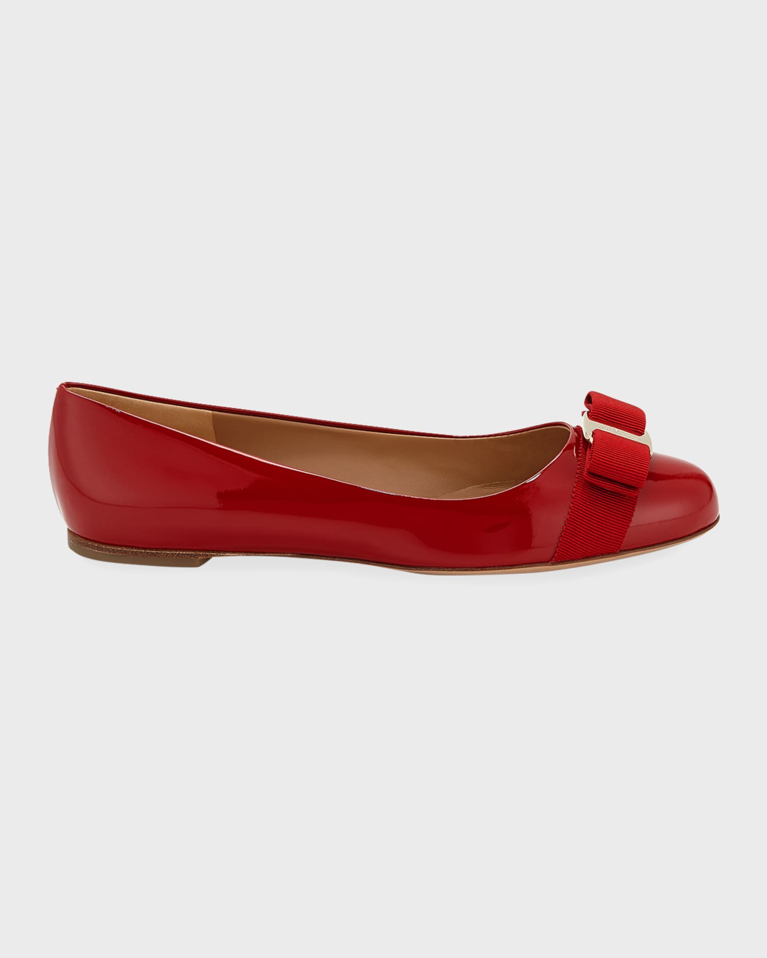 関税込 FERRAGAMO Varina patent leather ballet flats 633736 FERRAGAMO Varina bow-embellished patent-leather ballet flats