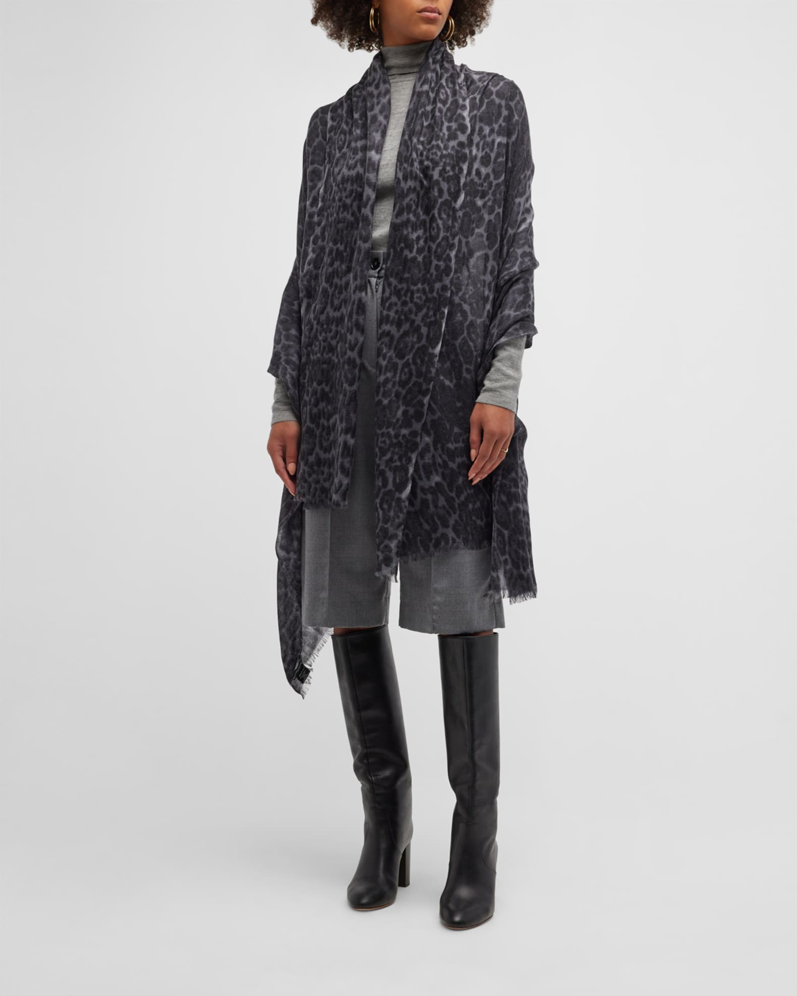 Lightweight Cashmere Leopard-Print Scarf 0