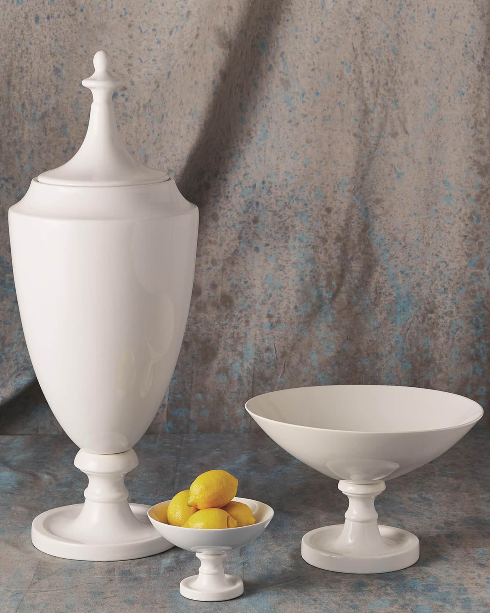 Grande Urn with Lid 1