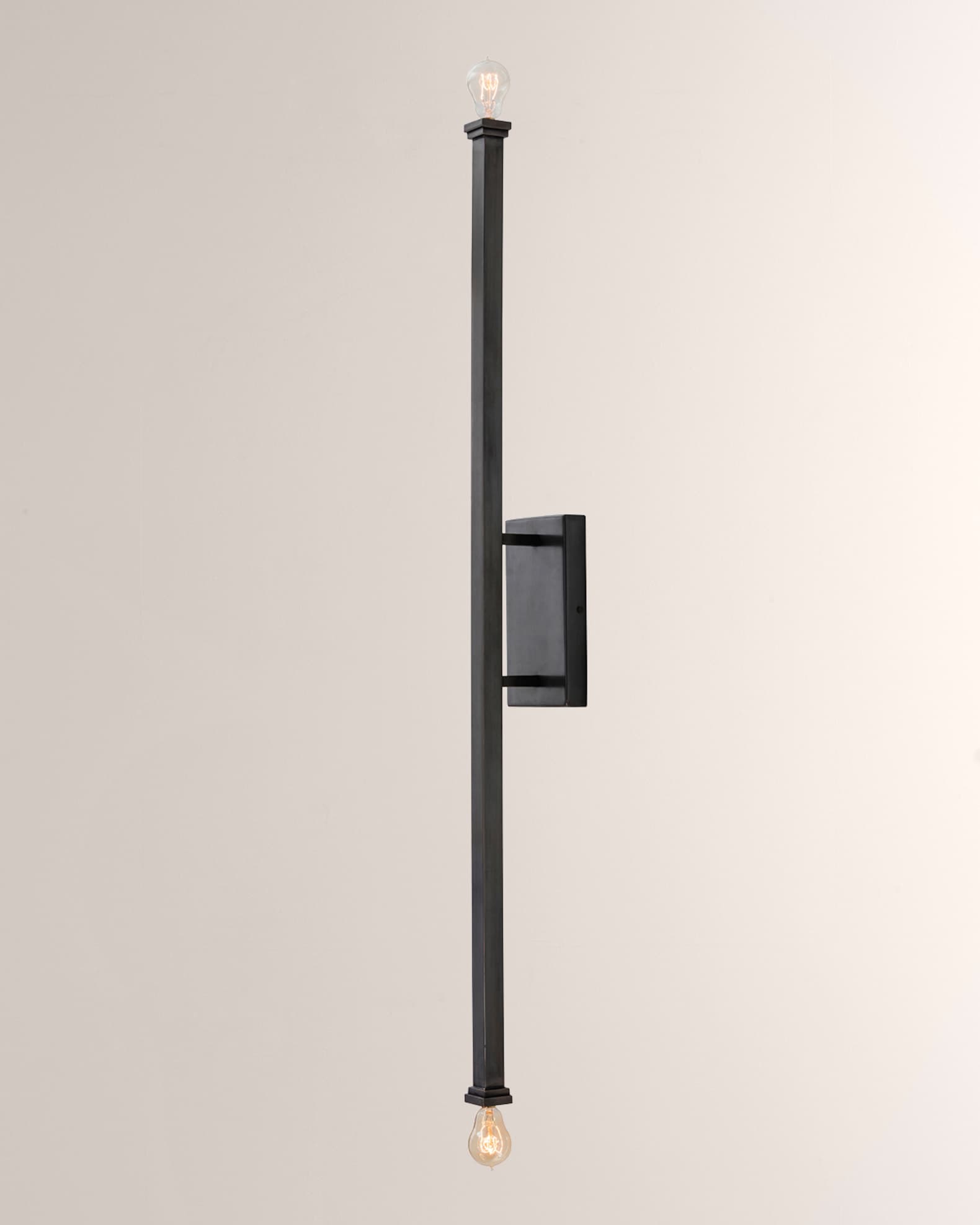 Hutu Wall Light 0