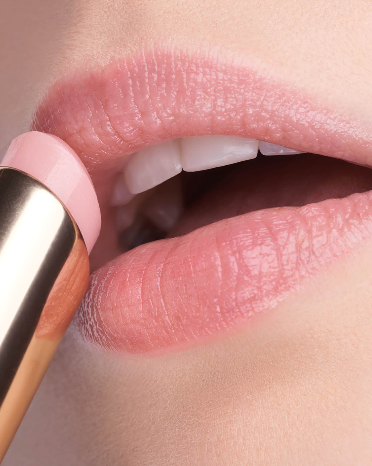 Pure Color Envy Color Replenish Lip Balm 1