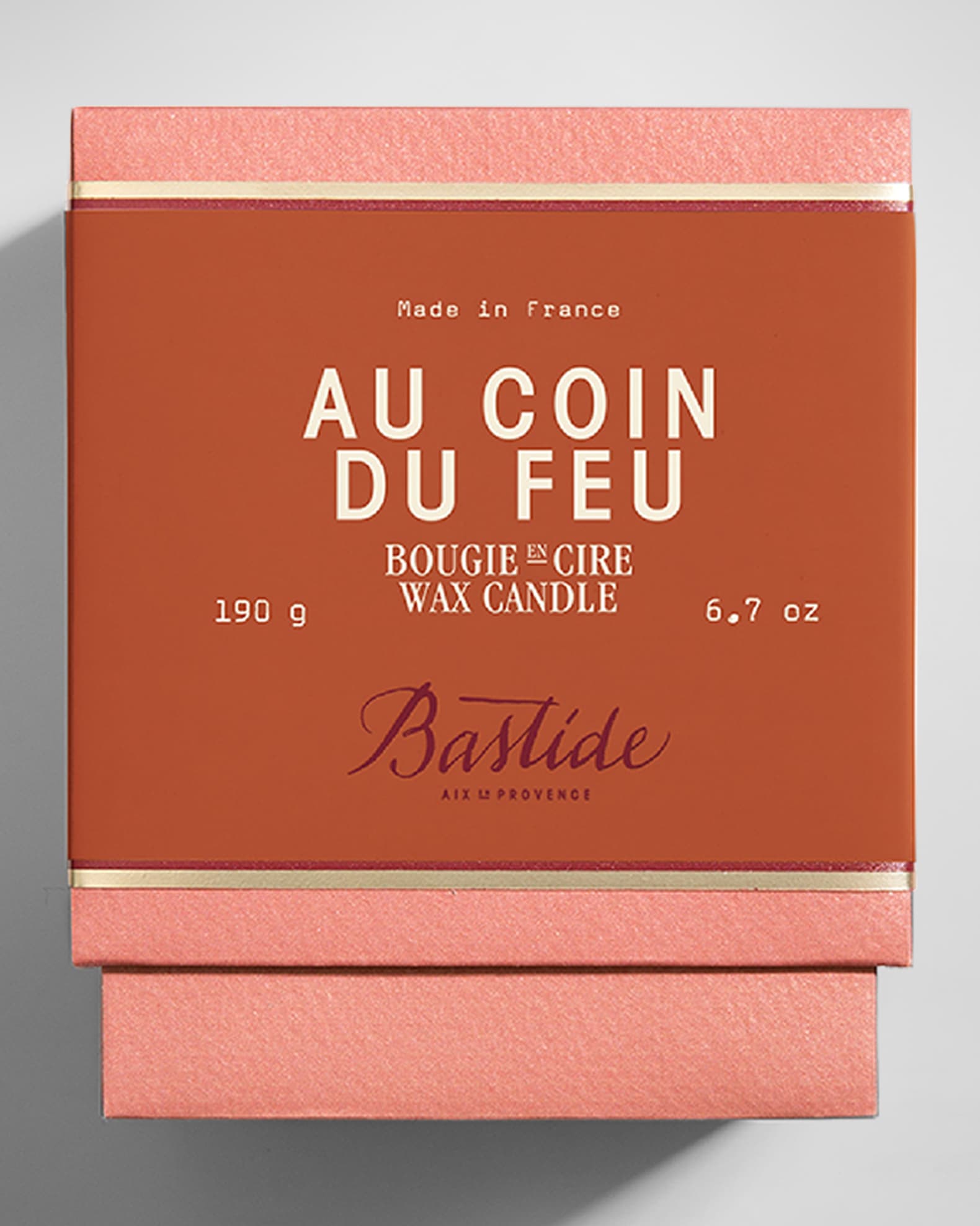 6.7 oz. Au Coin du Feu Candle 1