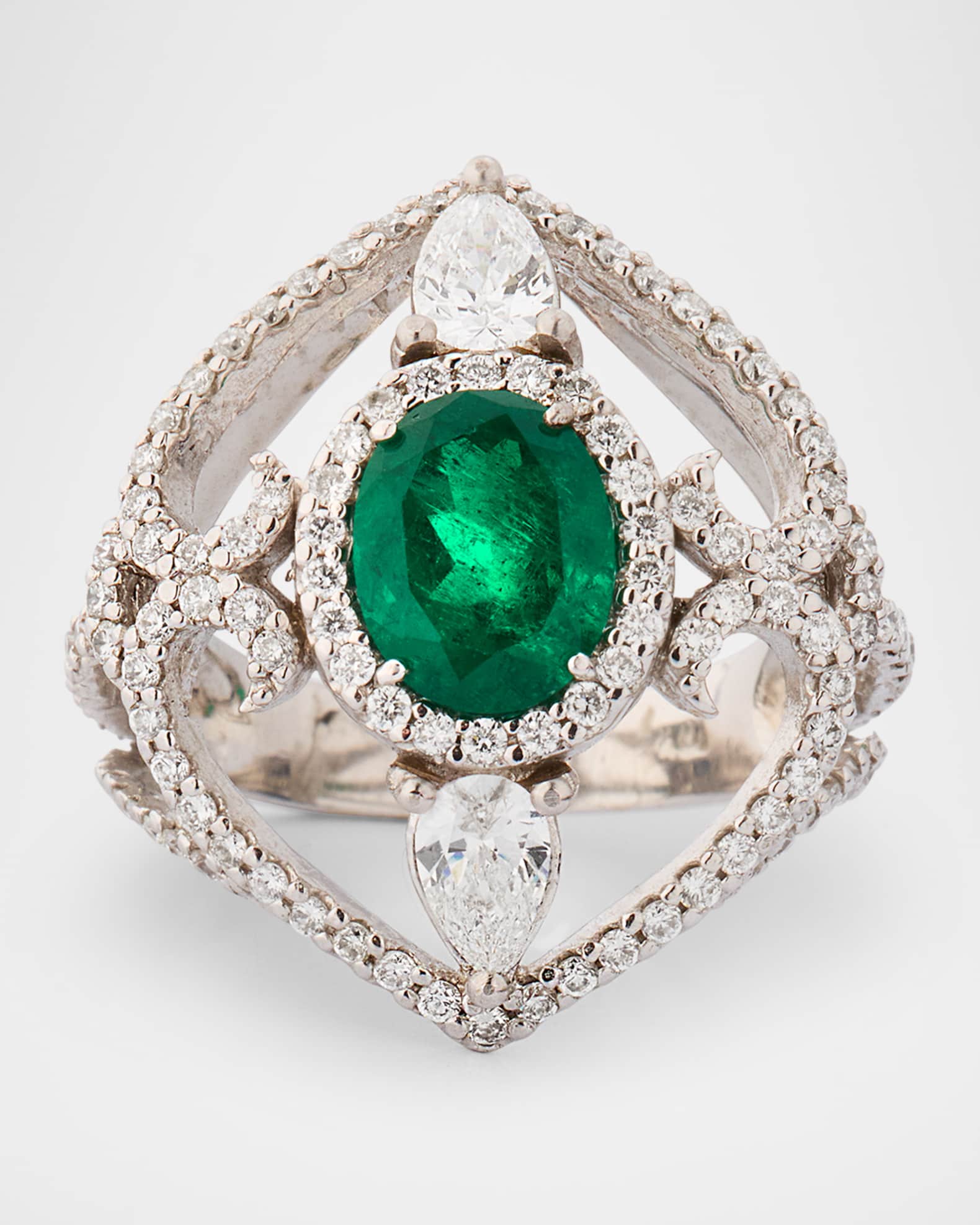 18K White Gold Oval Emerald and Diamond Statement Ring, Size 5.75 0