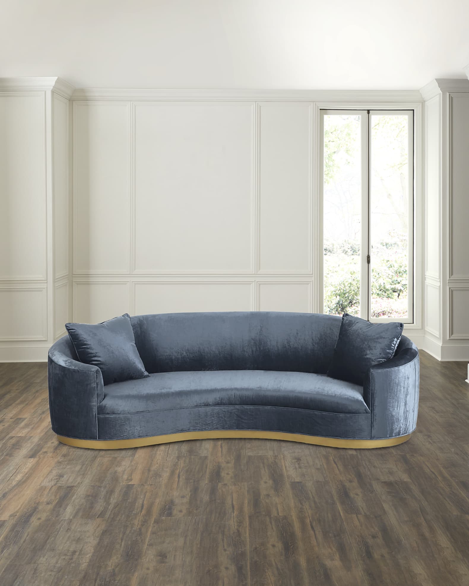 Uma Sofa, 106" 0