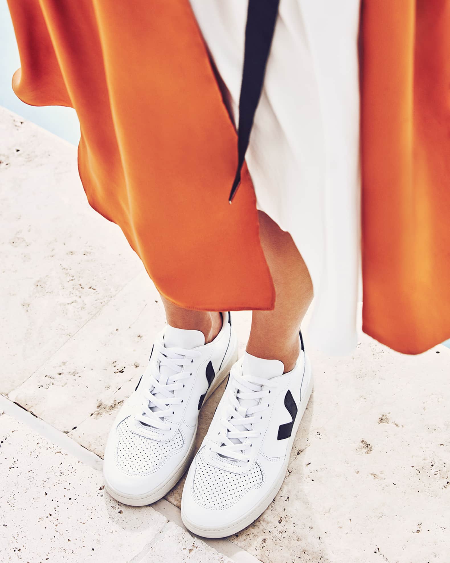 V10 Leather Platform Sneakers
