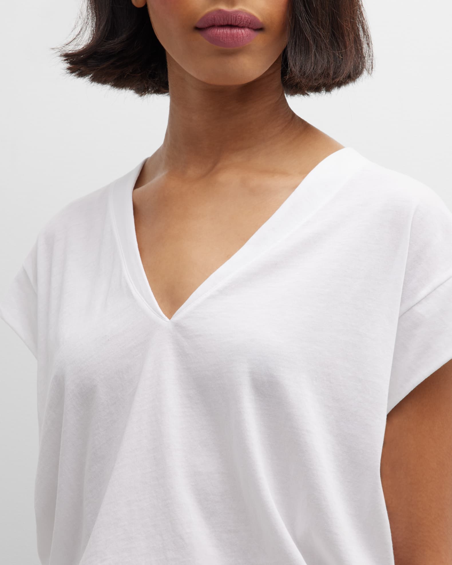 FRAME Le Mid Rise VNeck Tee Neiman Marcus