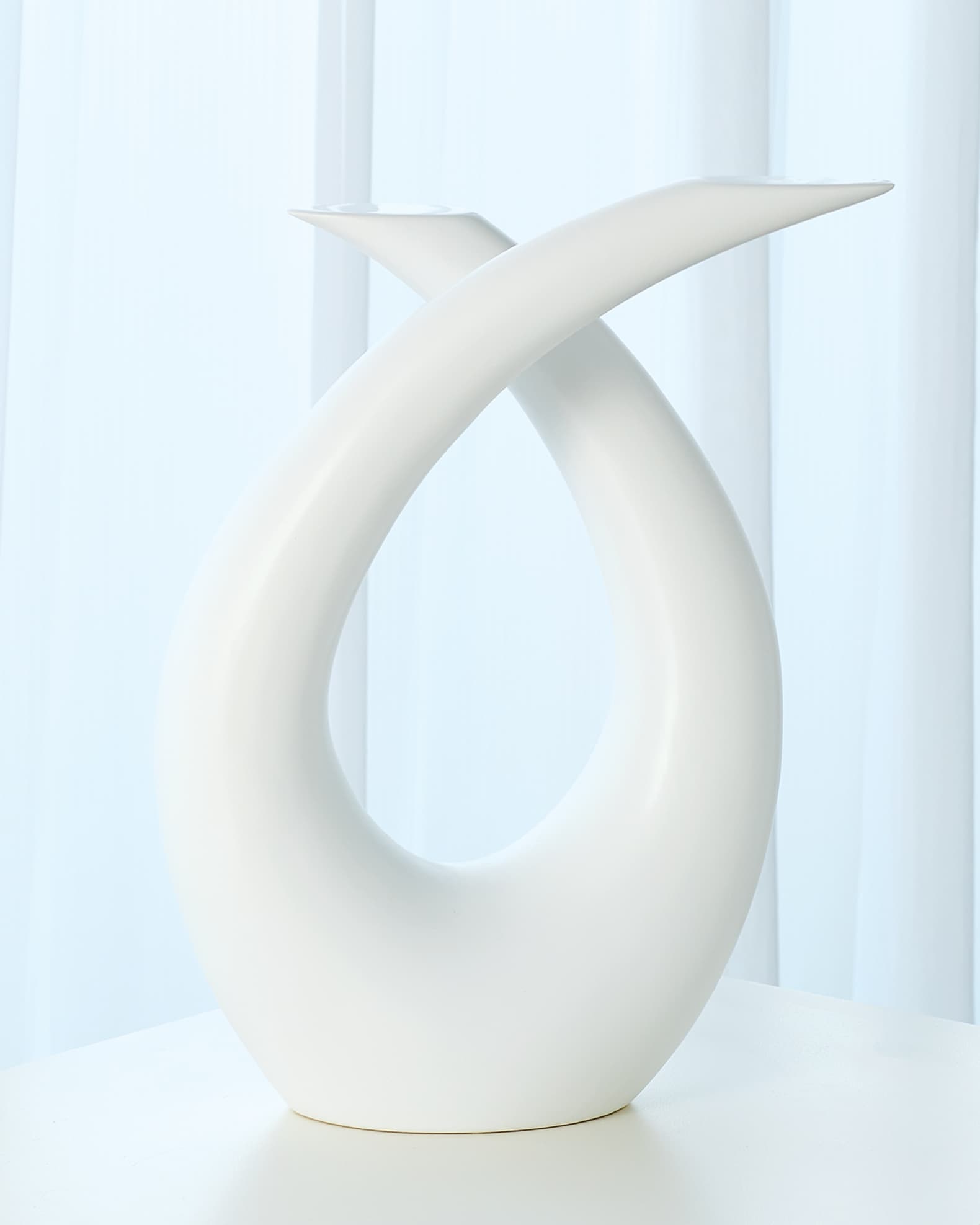 Loop Sculpture - Matte White 1