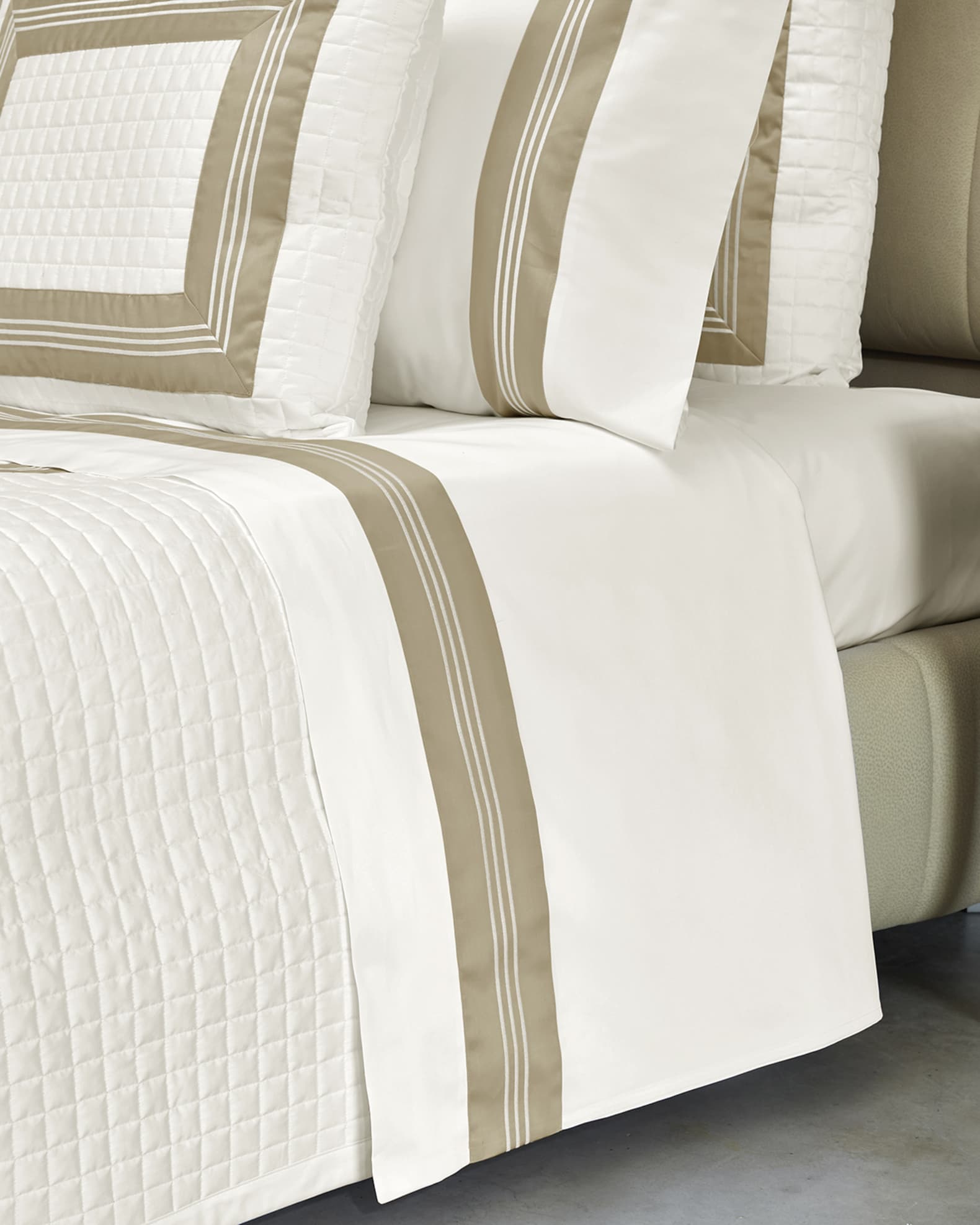 Cascina Queen Flat Sheet 0