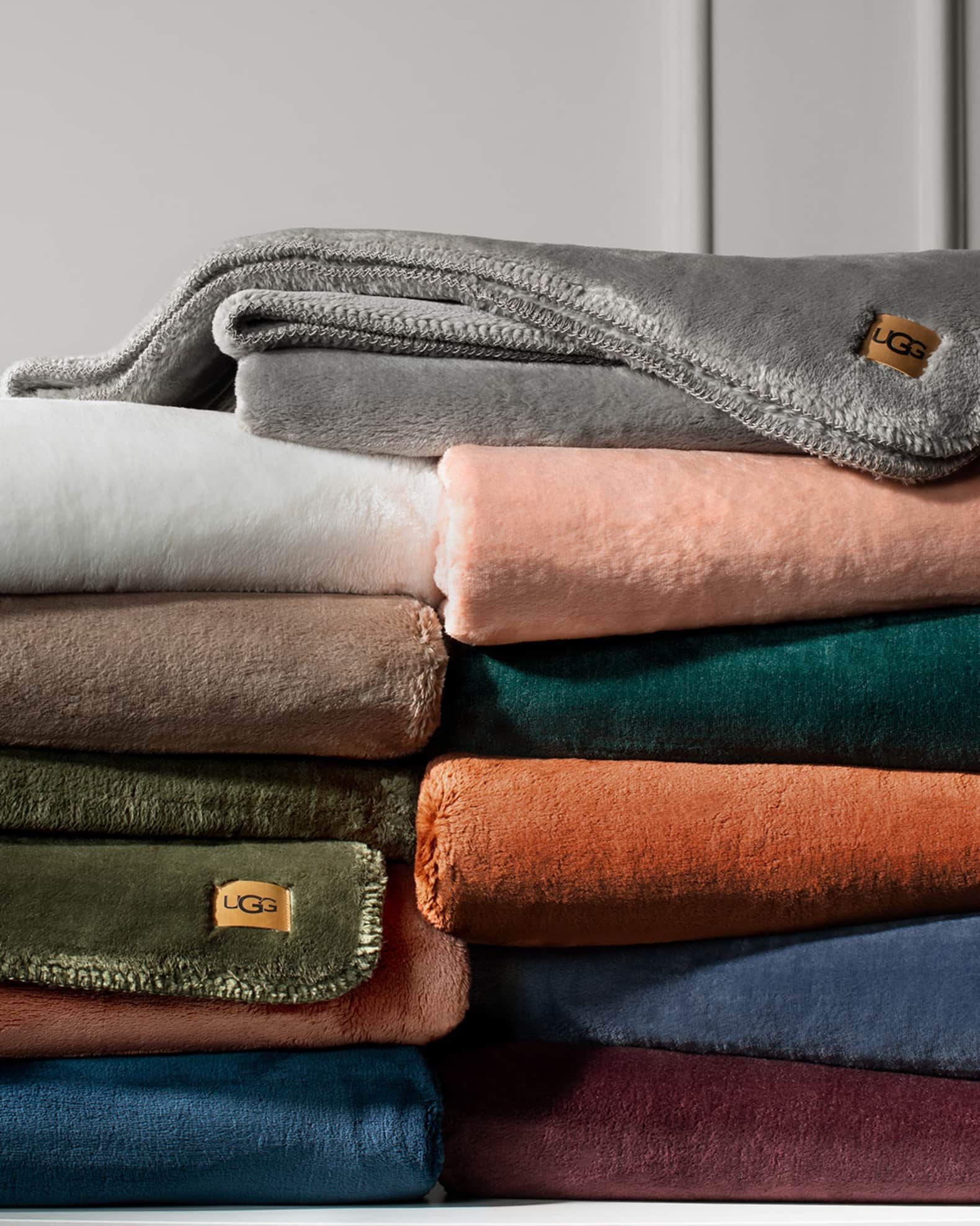 Flannel blankets Louis Vuitton, designer blankets