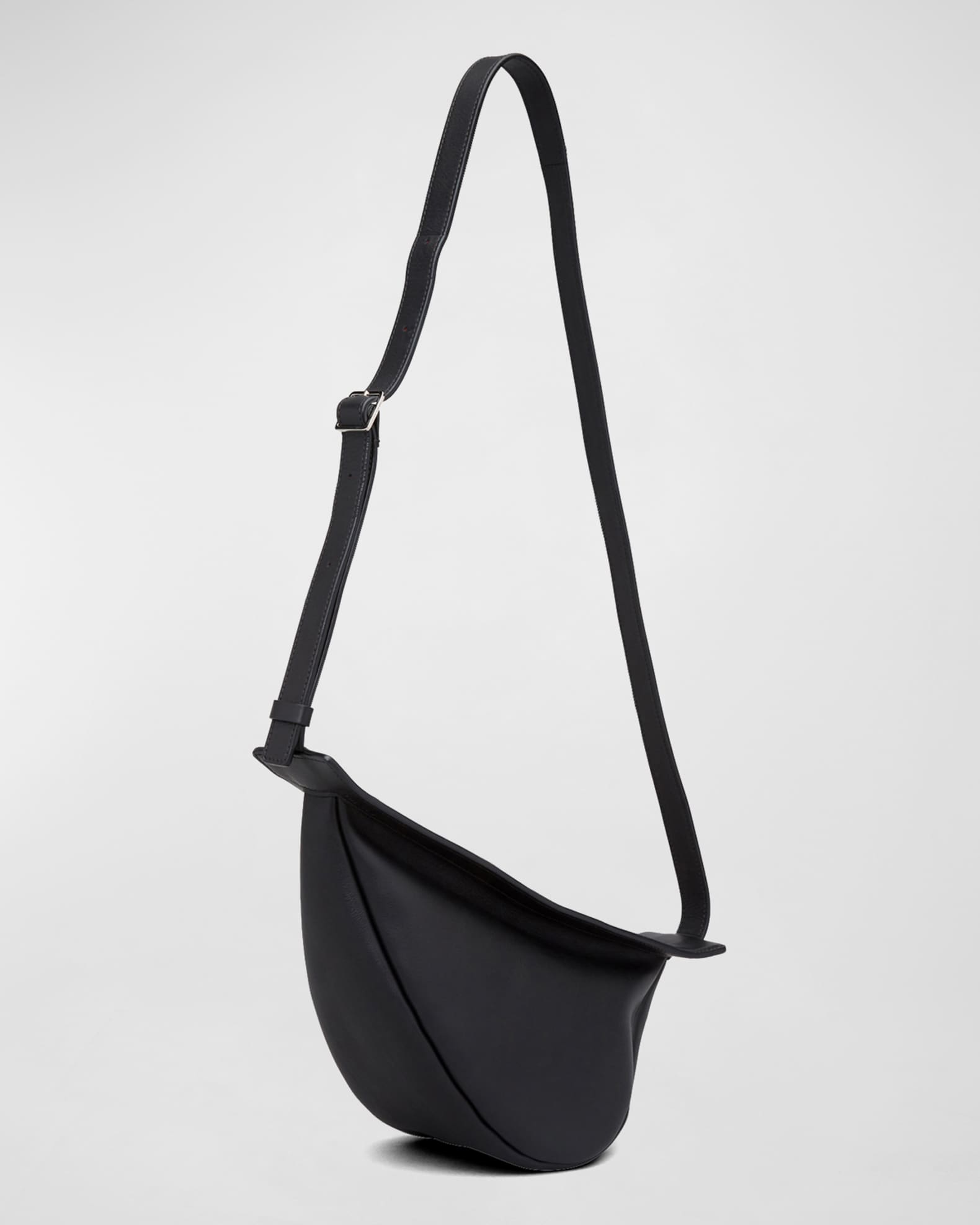 THE ROW / スモール Slouchy Banana バッグ レザー THE ROW Slouchy Banana Small Crossbody in Smooth Calfskin