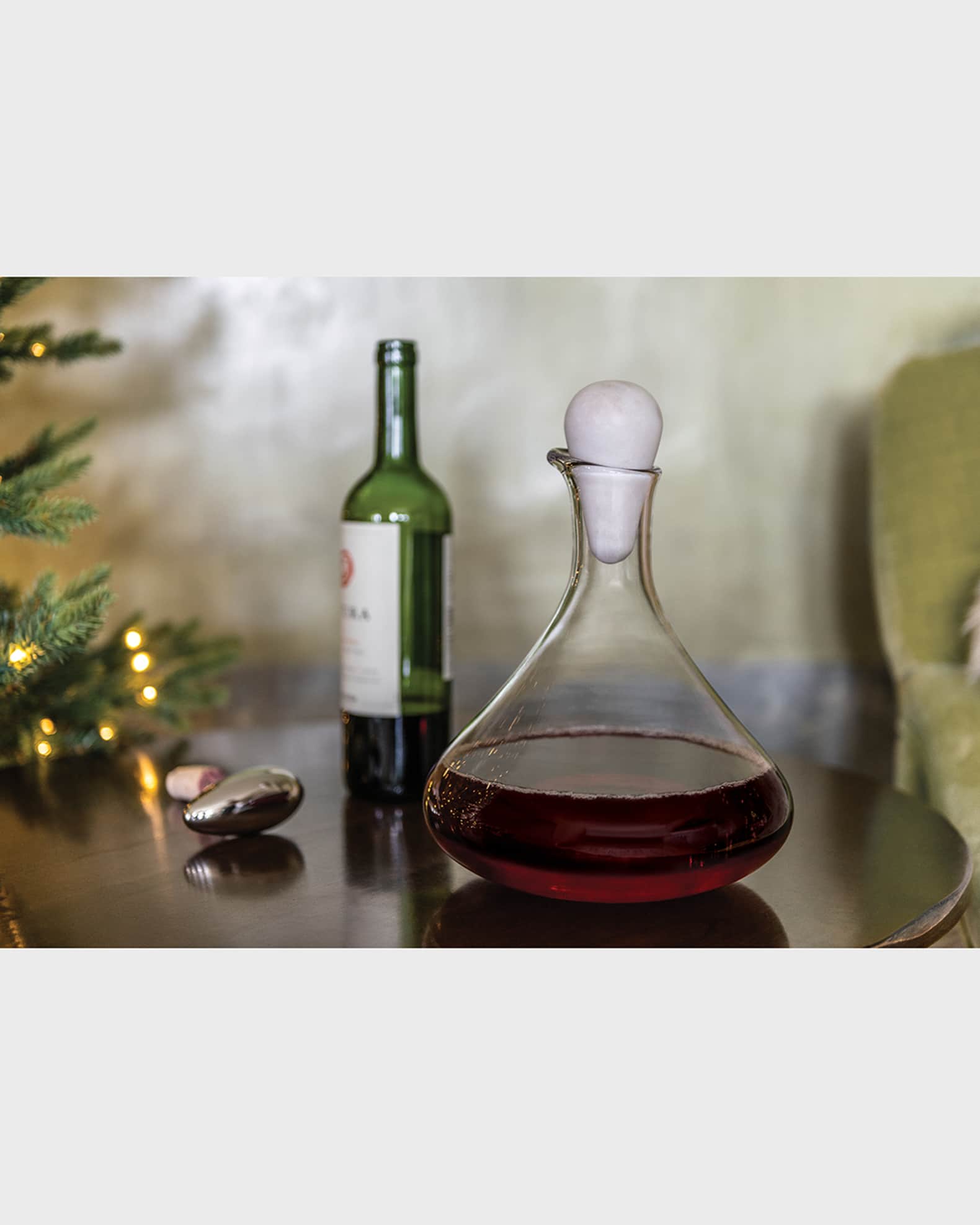 Vintner Wine Decanter with Marble Stopper 1