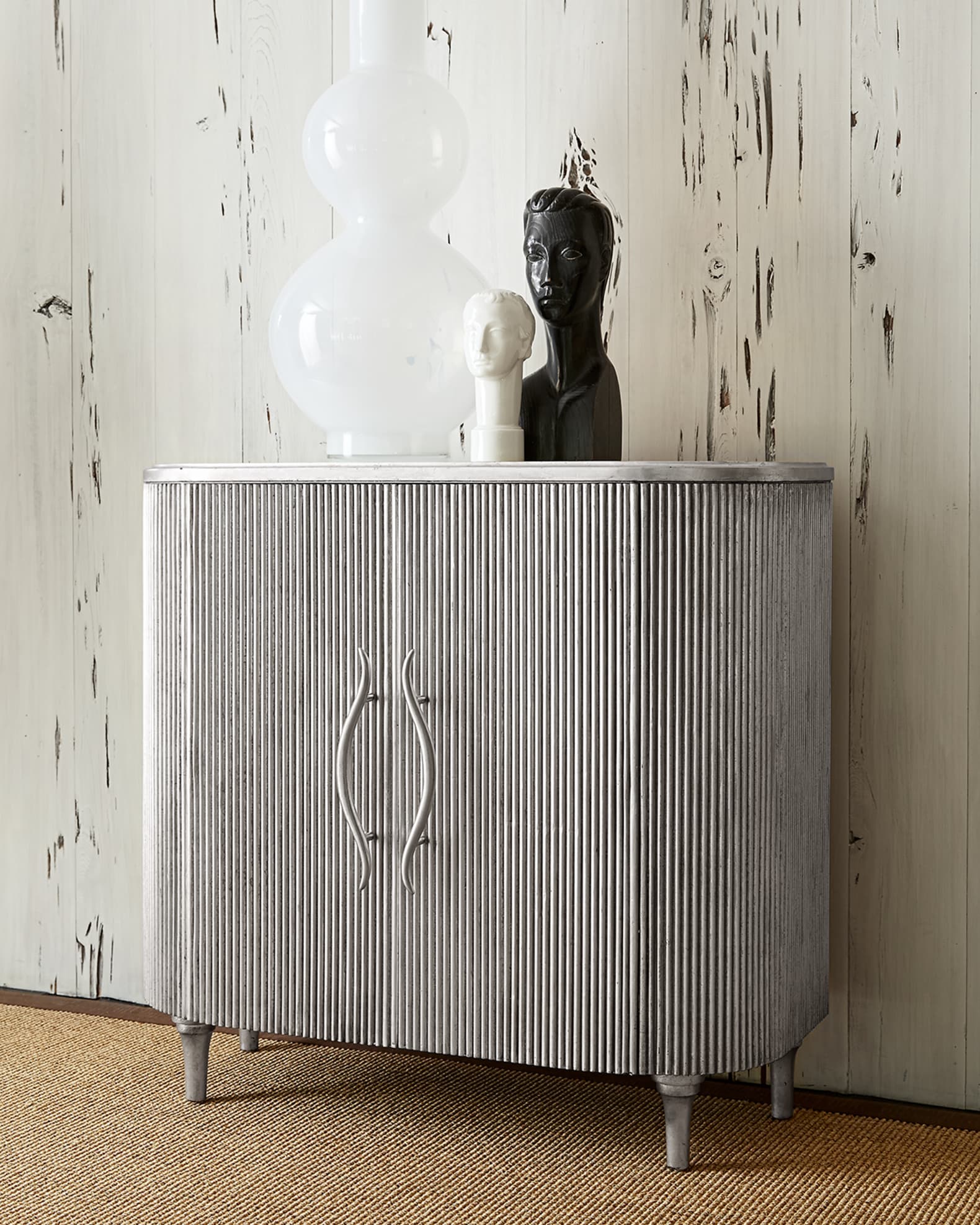 Lavaliere Cabinet 1