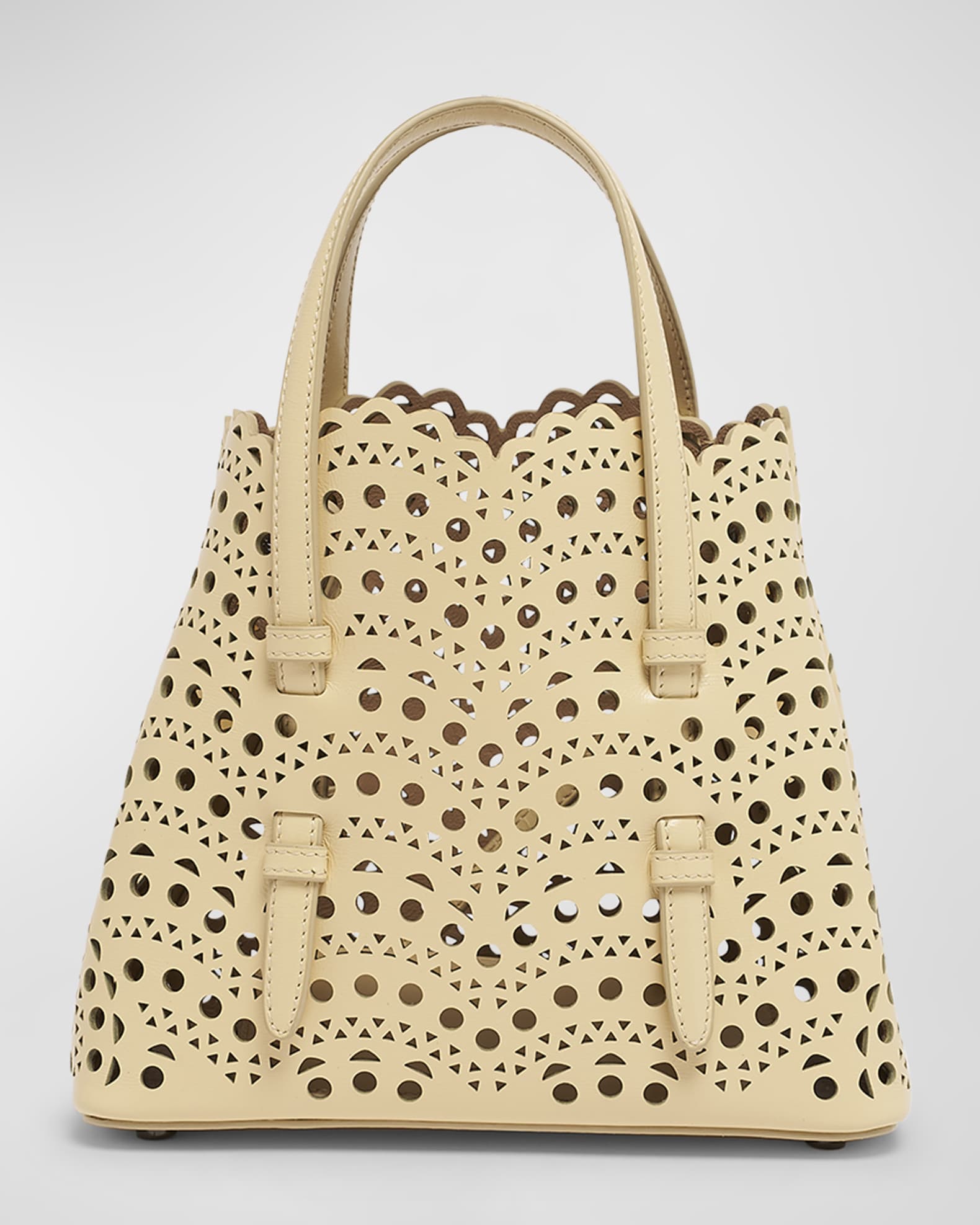 商品画像：Seafoam Raffia Minaudiere – IRO Shops 3