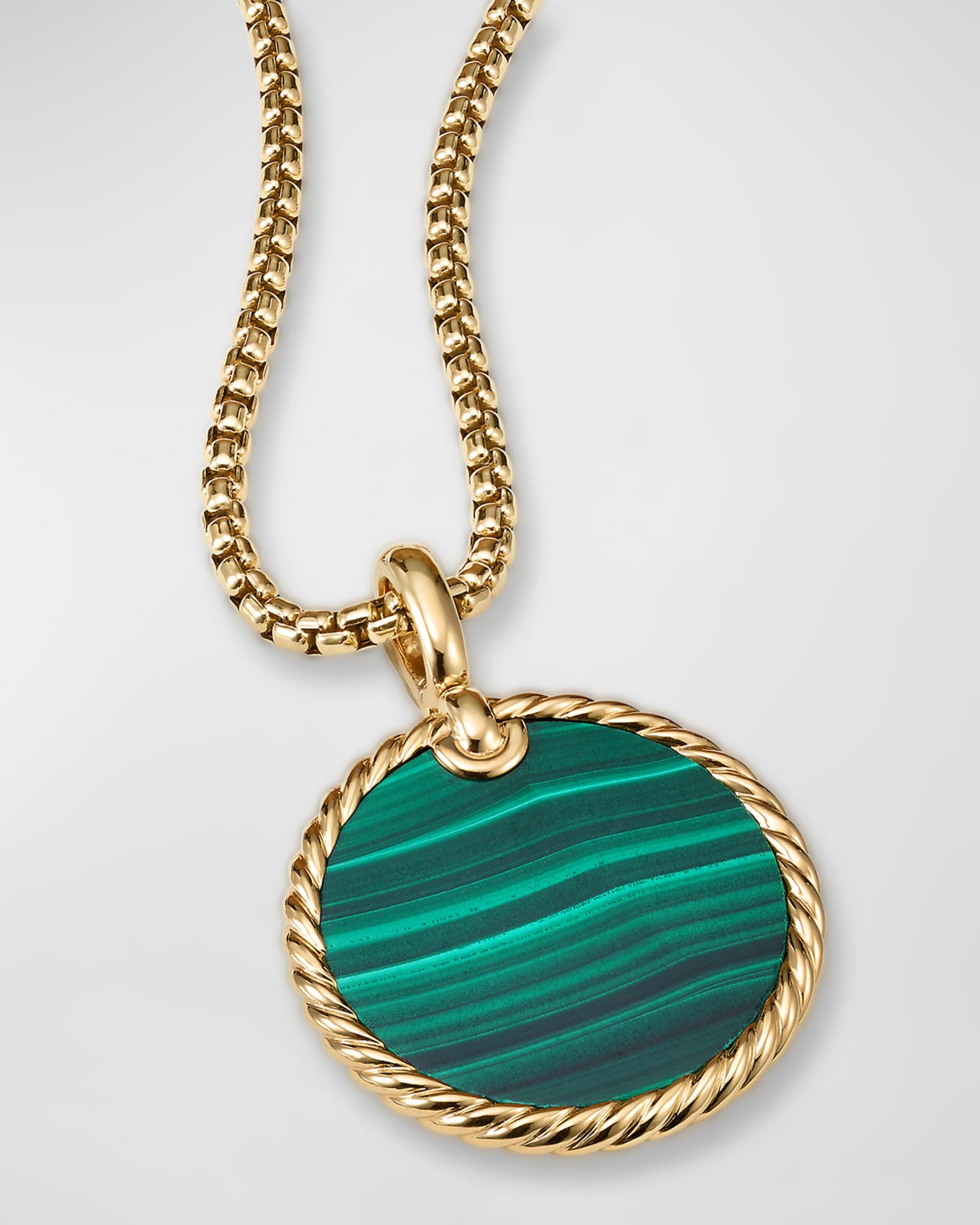 DY Elements Small Cable Disc Amulet in 18K Yellow Gold with Malachite