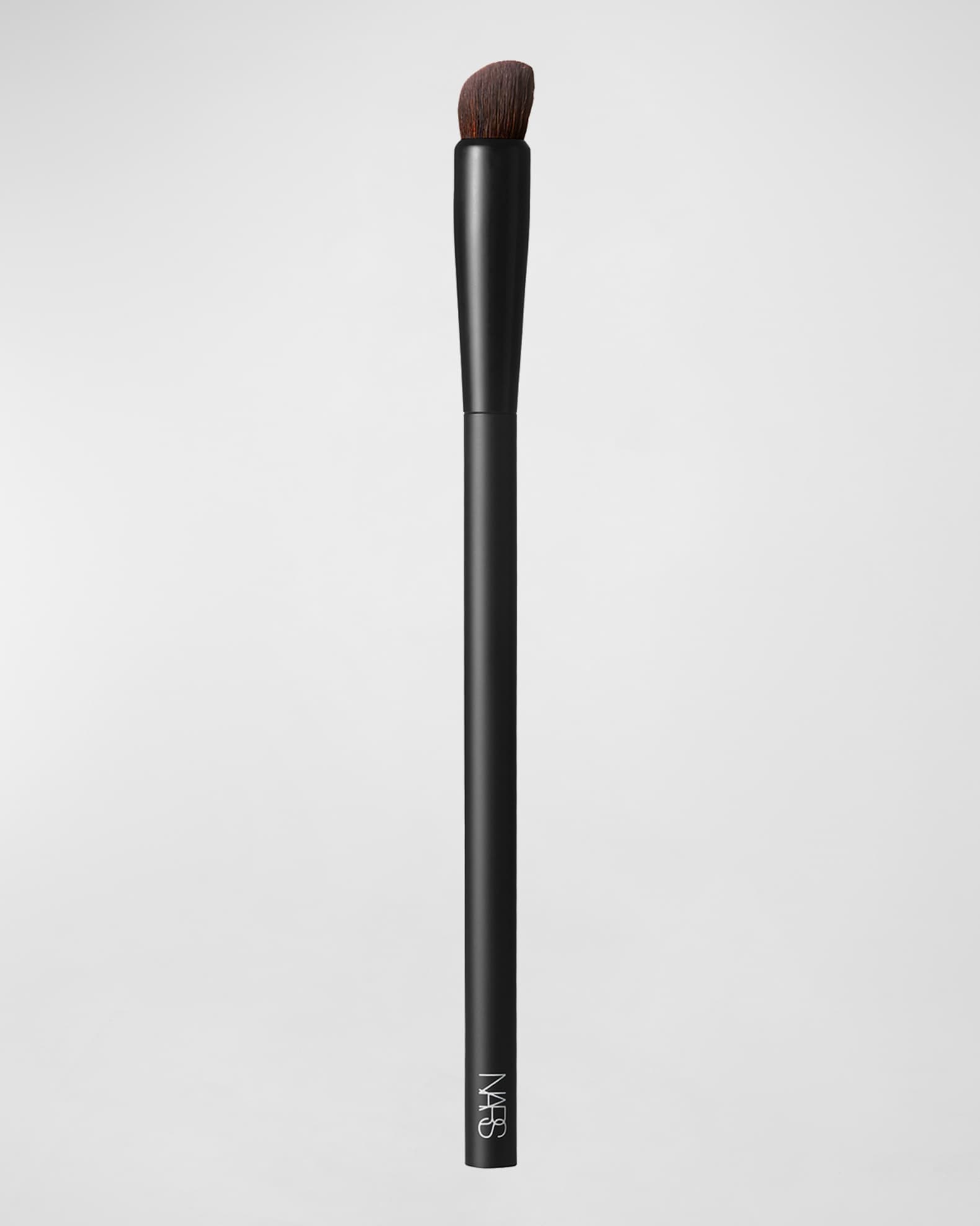 #24 High-Pigment Eyeshadow Brush 0
