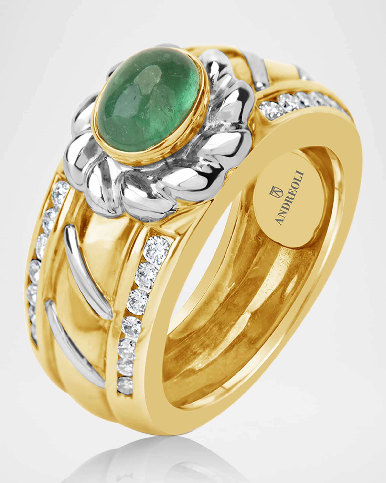 18K Oval Emerald and Diamond Band Ring, Size 6.75 1
