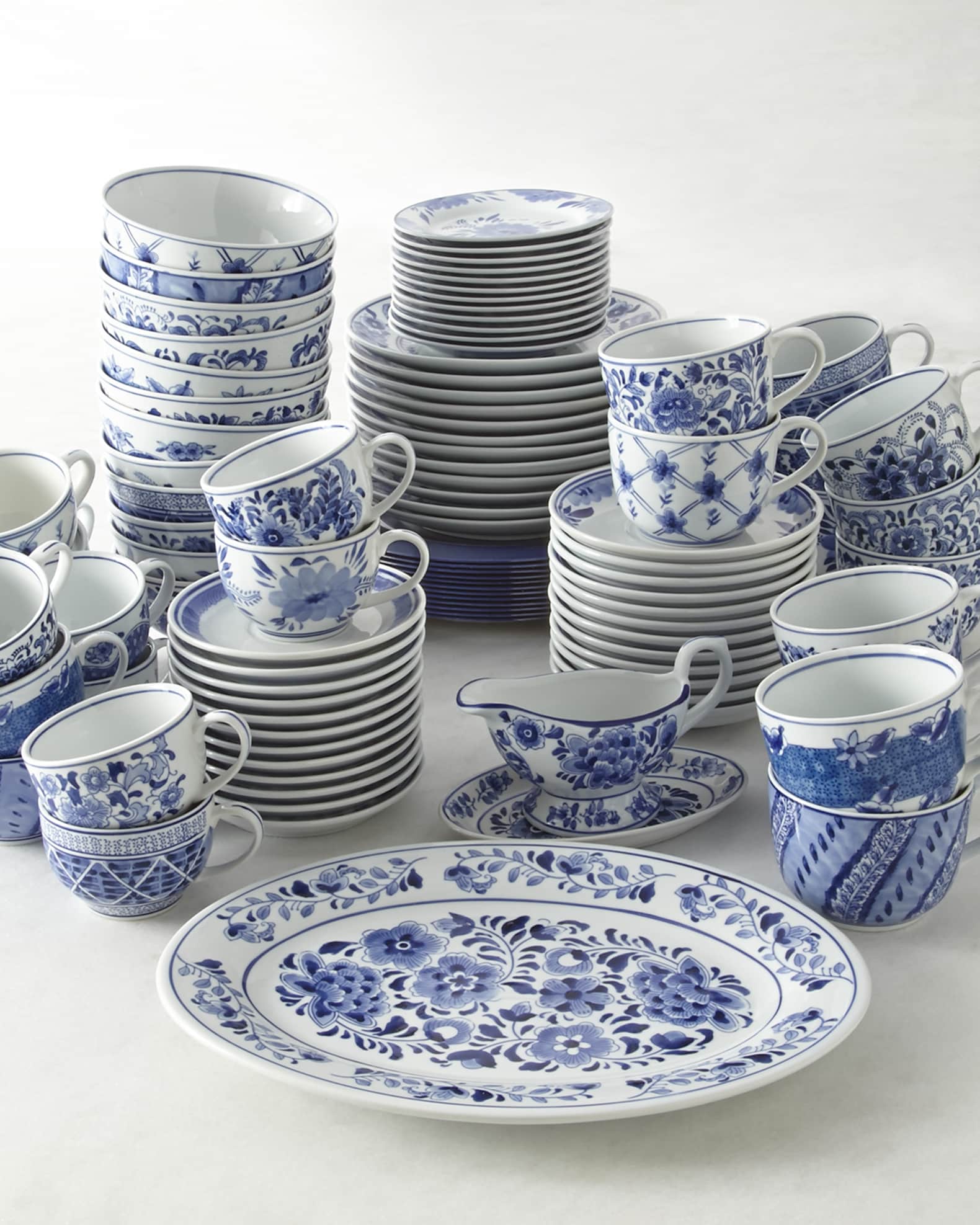 Blue and white 2025 dinner plates