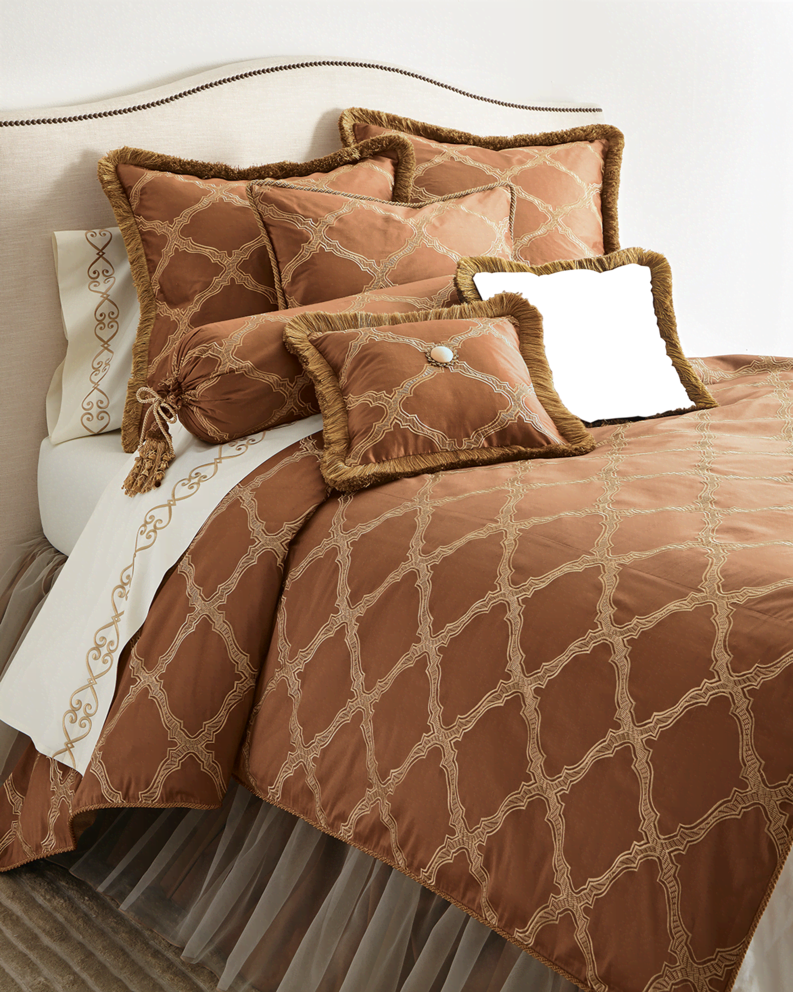 Versailles Bedding 350 Thread Count Versailles Sheets Neiman Marcus