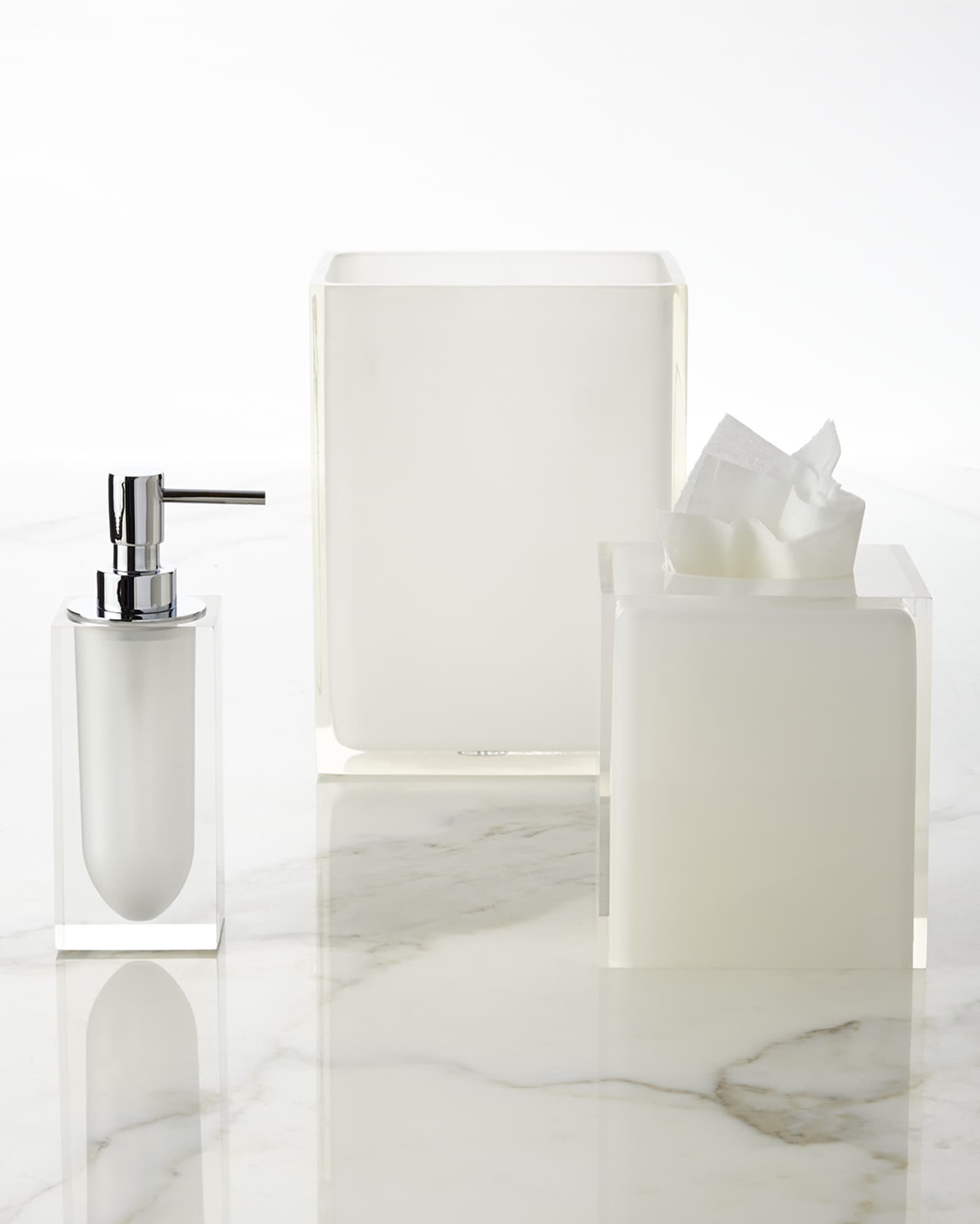 White Hollywood Pump Dispenser 1