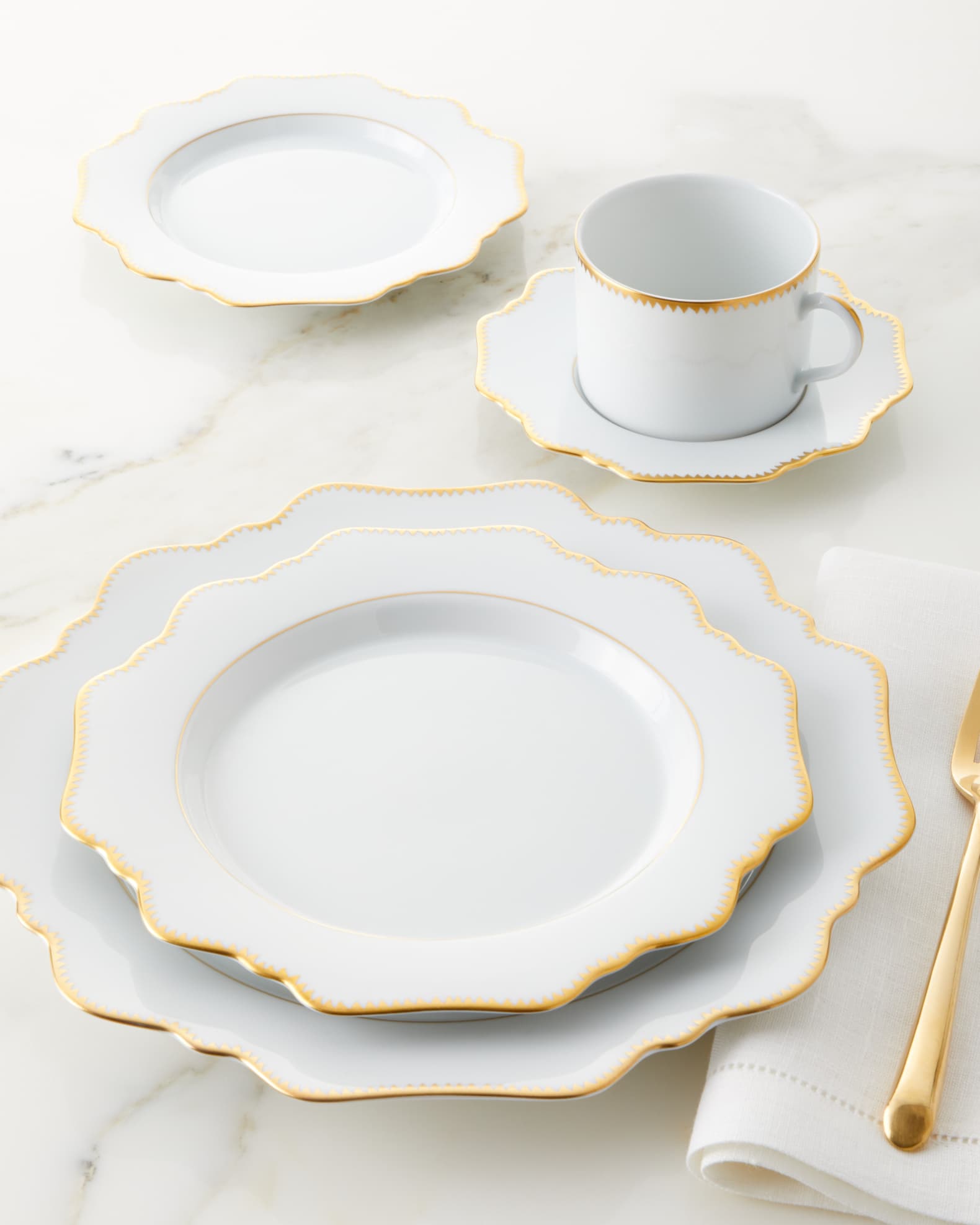 Simply Anna Antique Dinner Plate 1