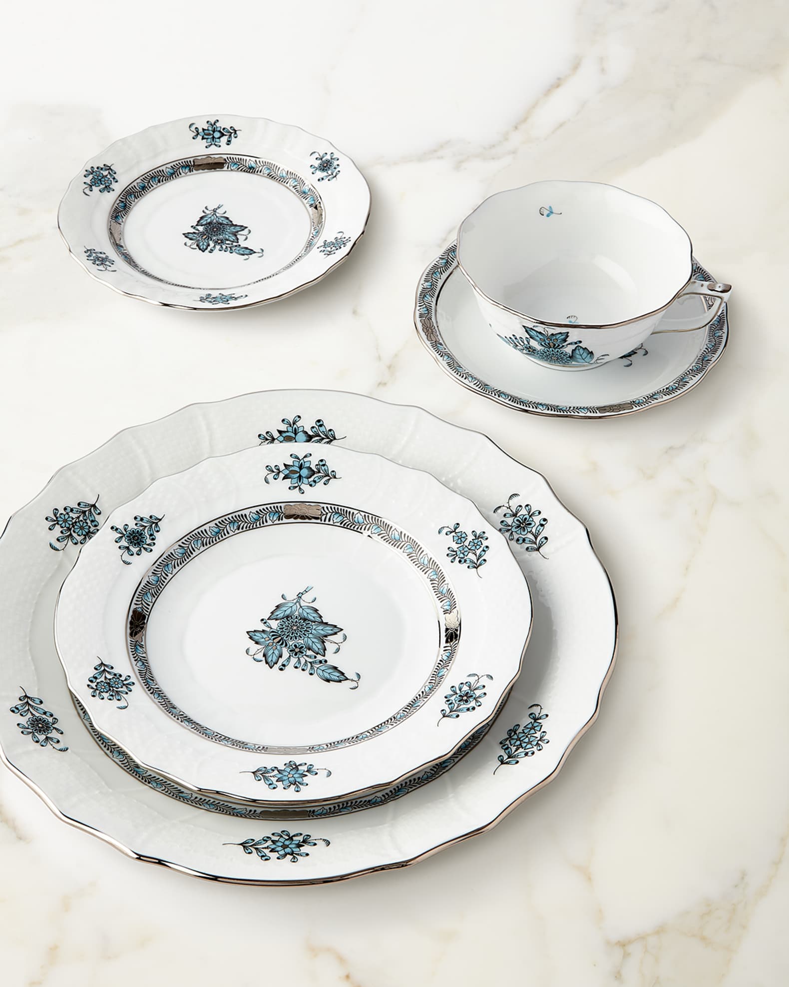 Chinese Bouquet Black Sapphire Dinner Plate 1
