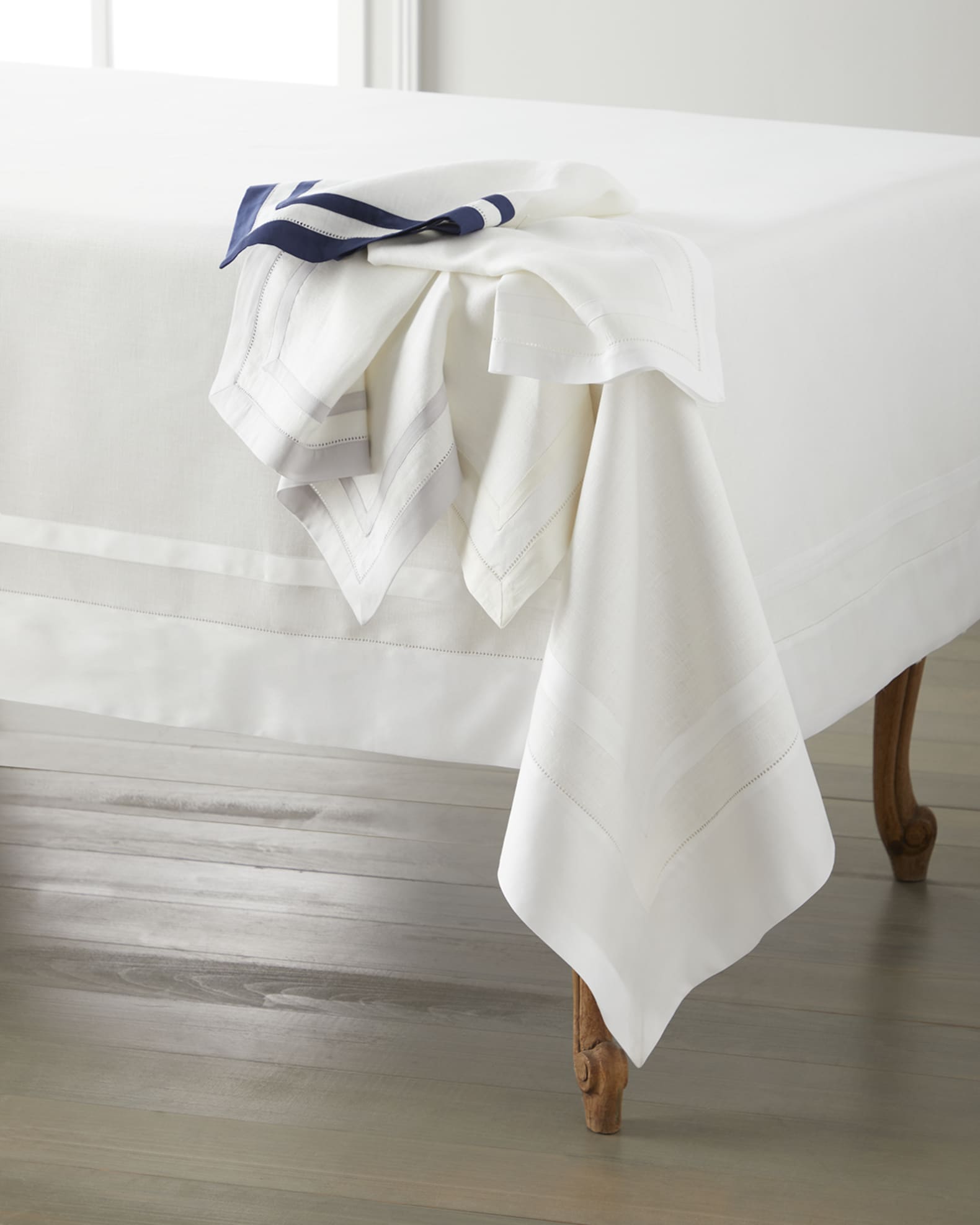 Sferra Tipton Dinner Napkin