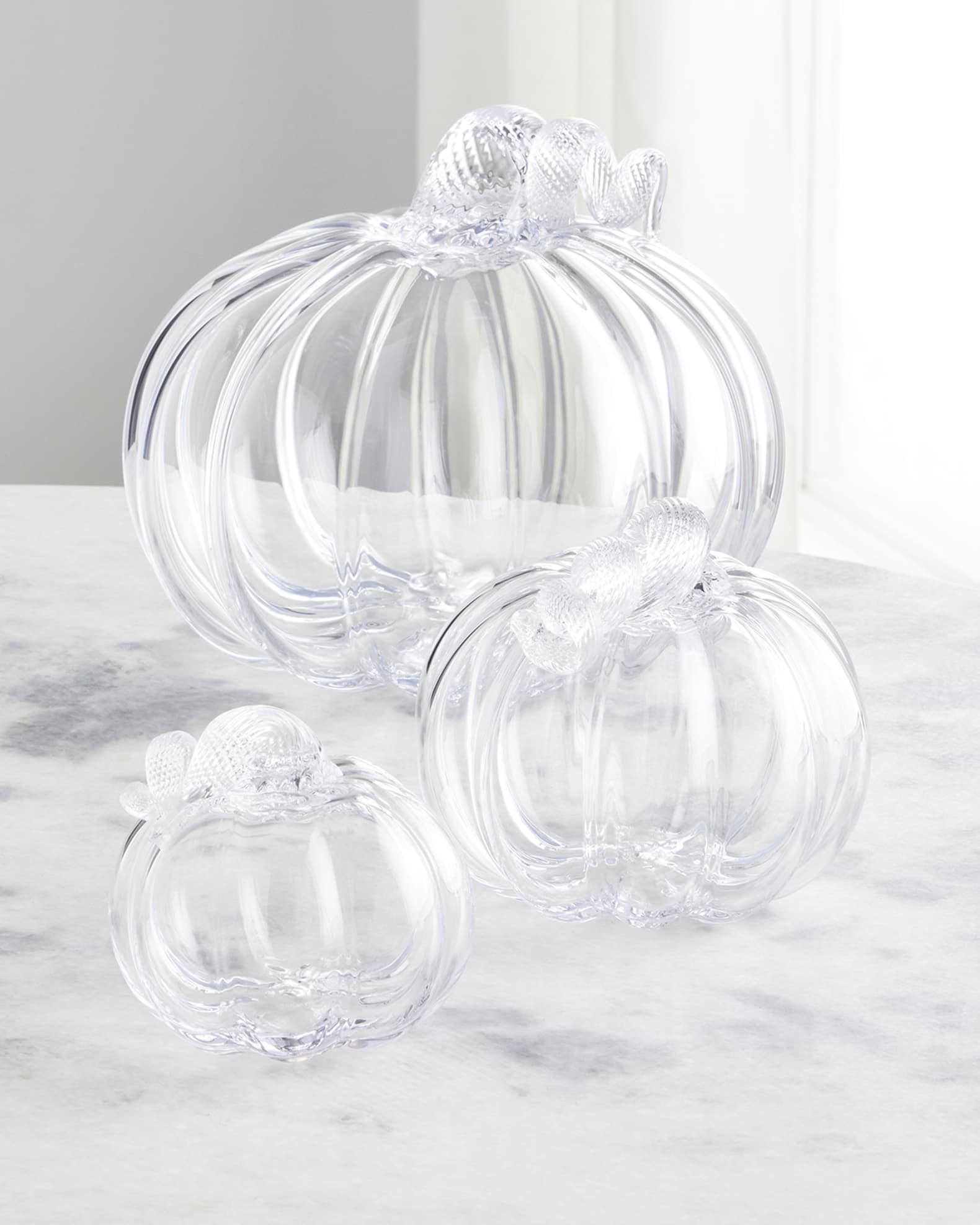 Small Glass Pumpkin with Twisted Stem 1