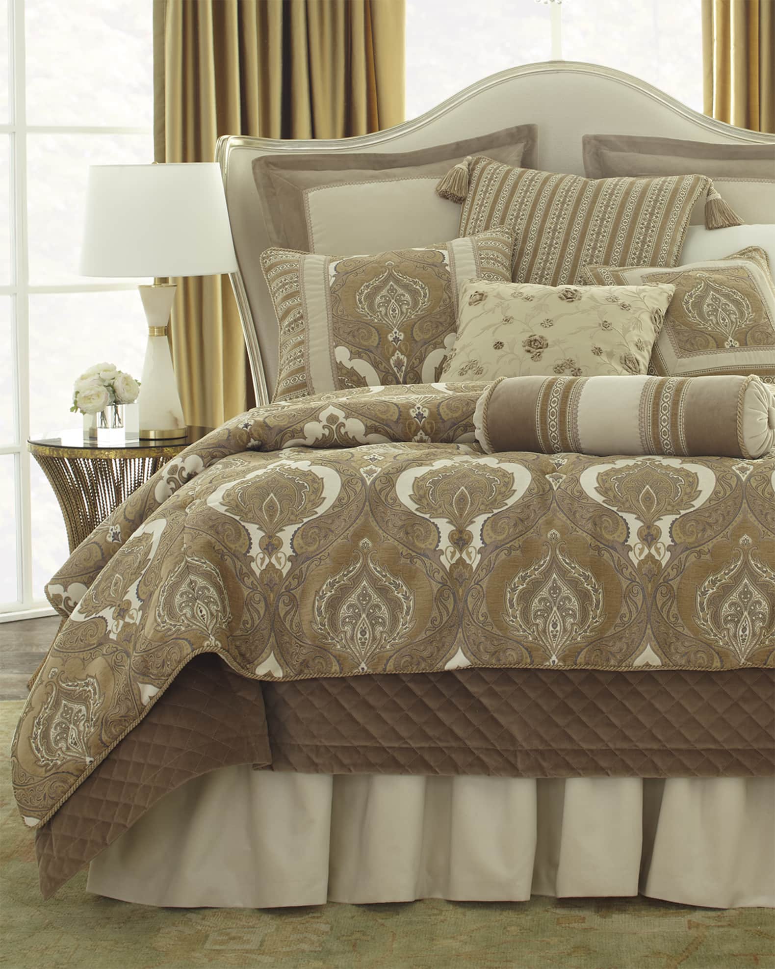 Cantori Silk 17" Pillow 1