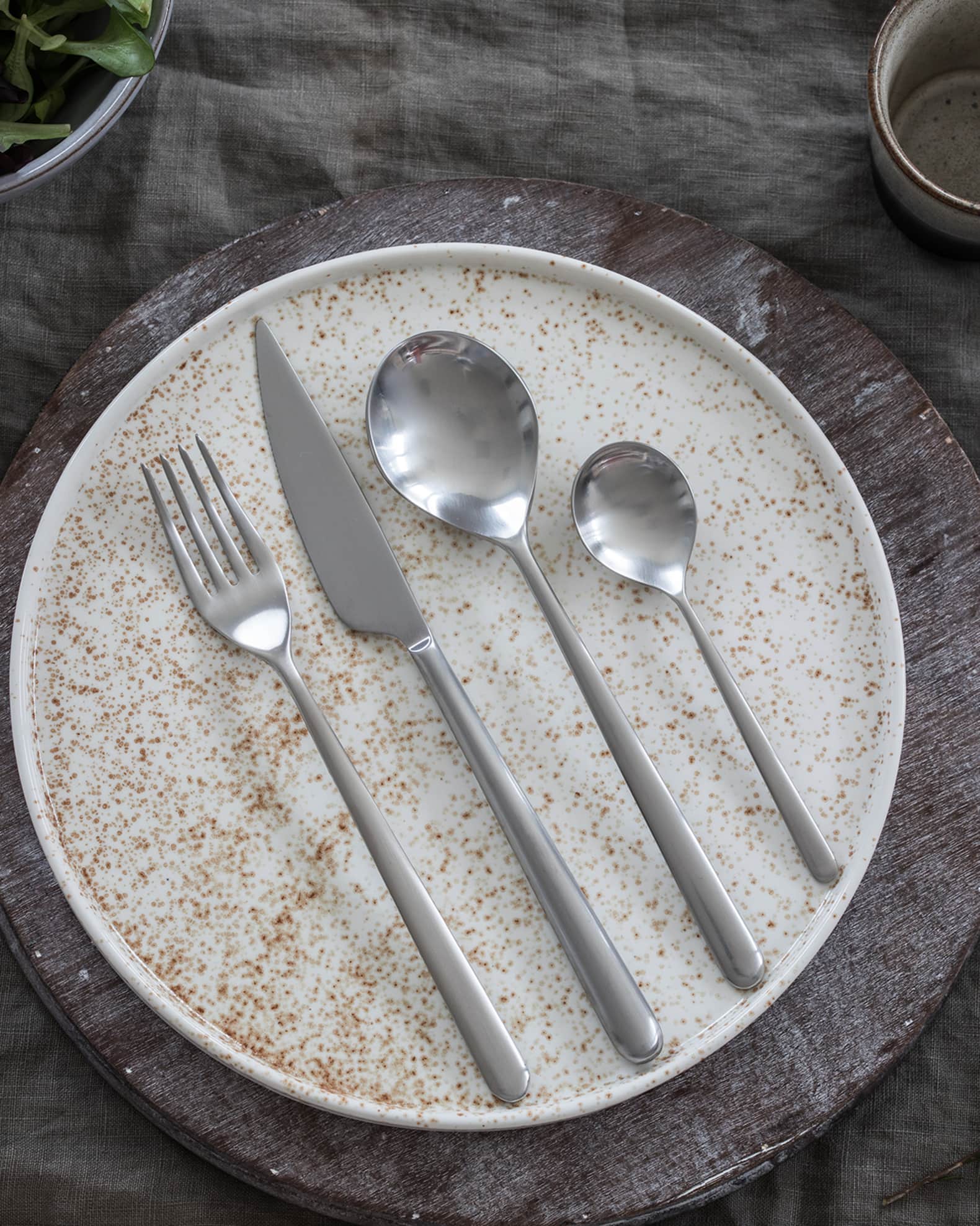 Linea Ice 7-Piece Full Flatware Serving Set 1
