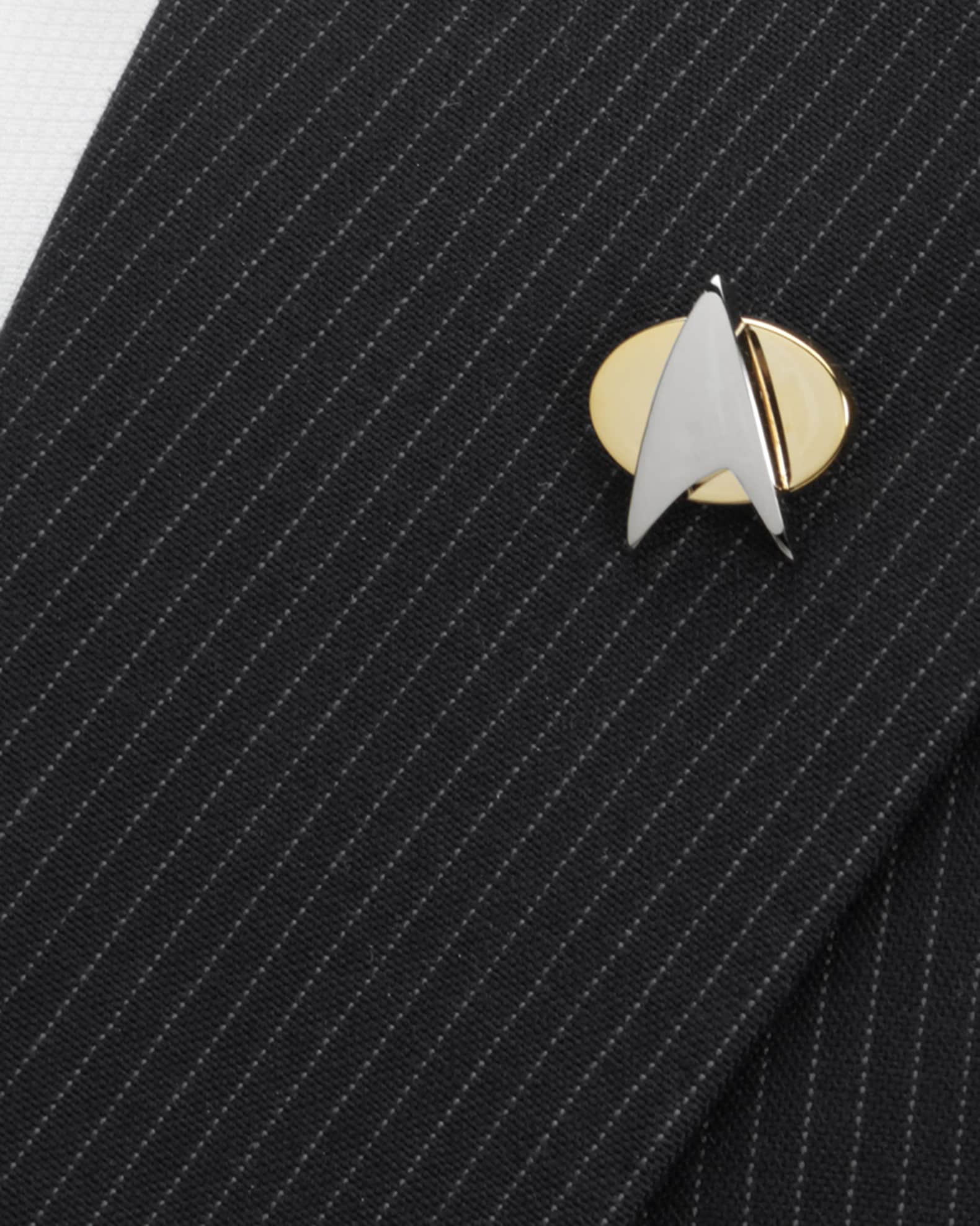Men's Star Trek Delta Shield Lapel Pin 1