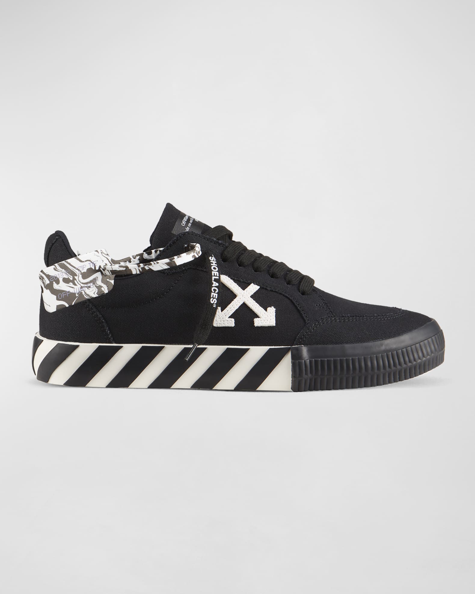 Off-White c/o Virgil Abloh Arrow Low-top Glitter Leather Sneakers in  Metallic