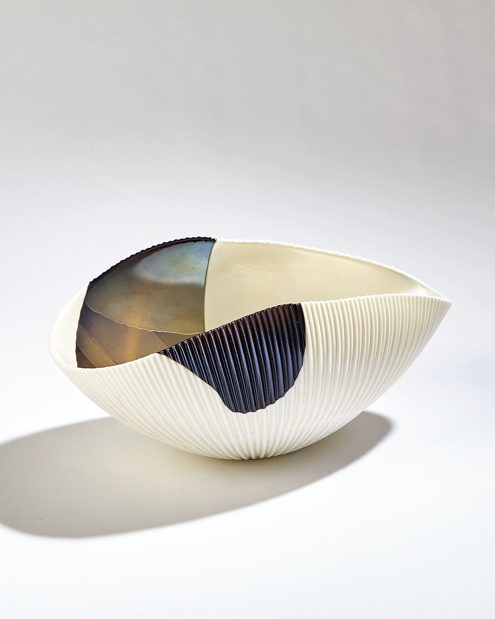 Small Folded Bowl, Beige/Brown 1