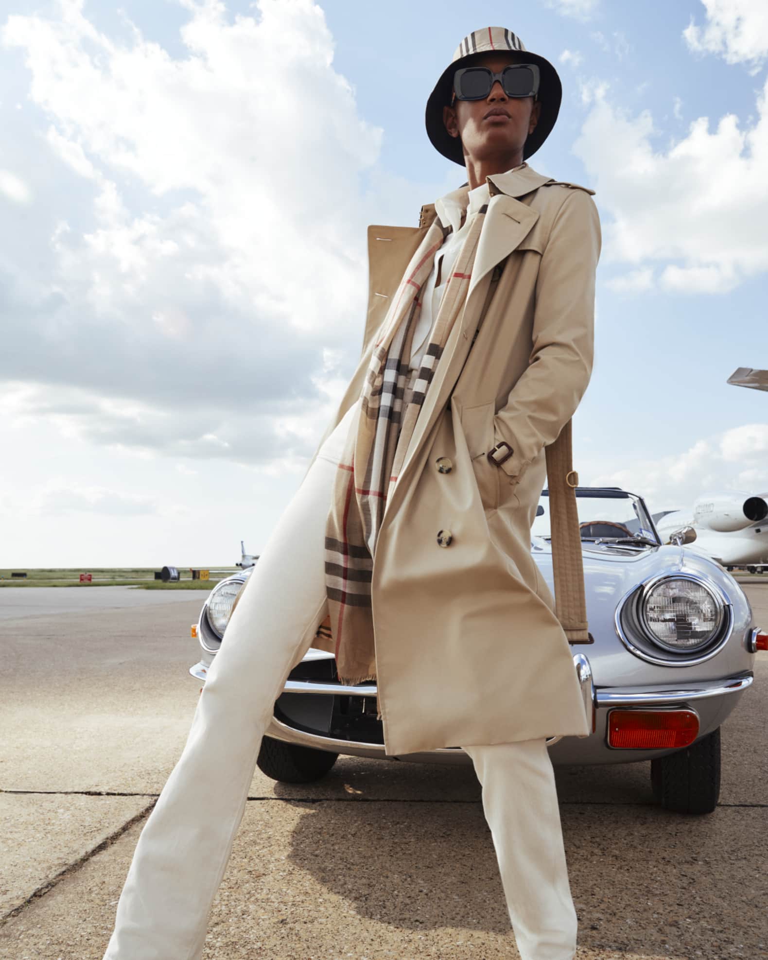 BURBERRY リバーシブル バケハ ナイロン Burberry Reversible Bucket Hat | Neiman Marcus