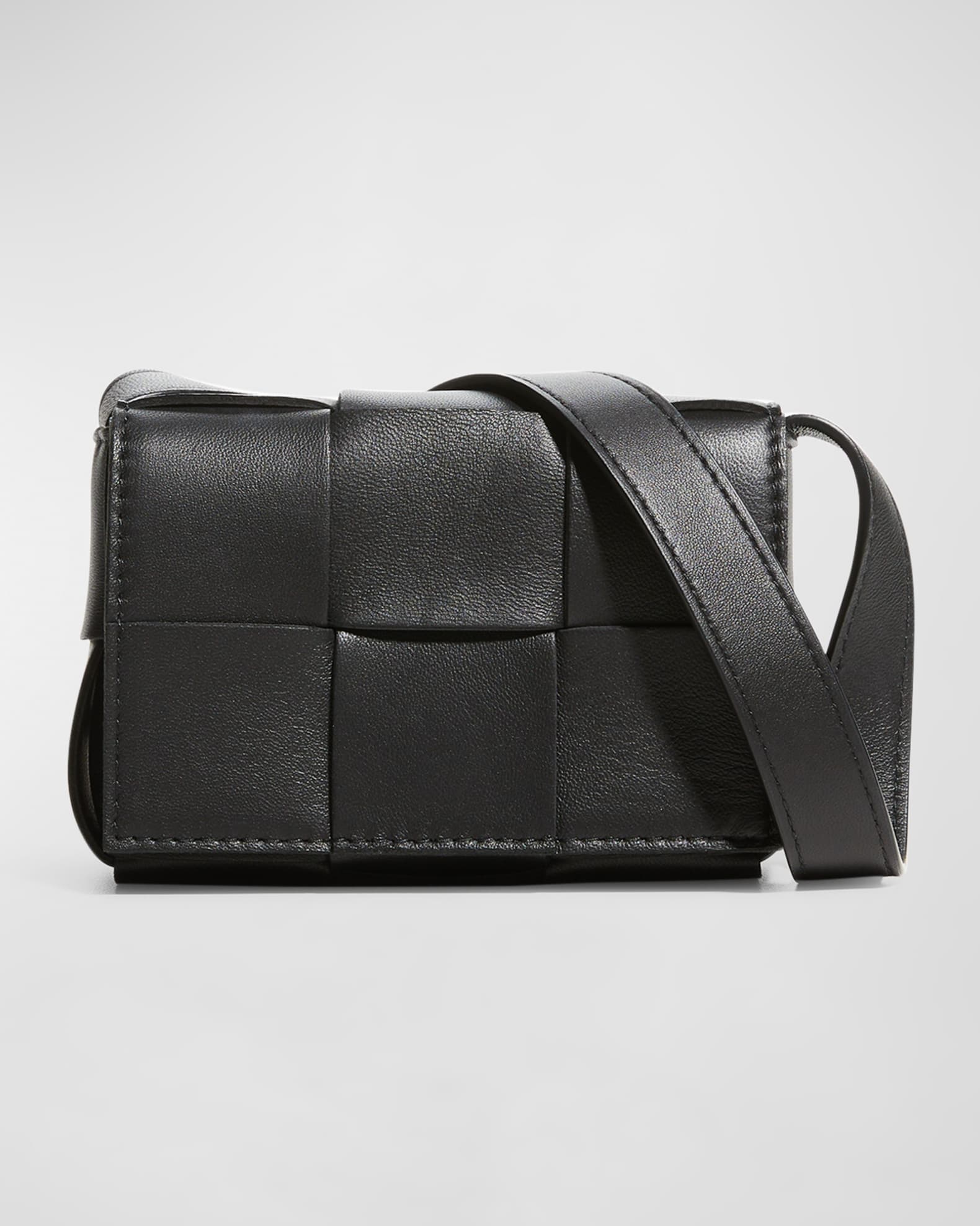 bottega veneta small cassette bucket bag