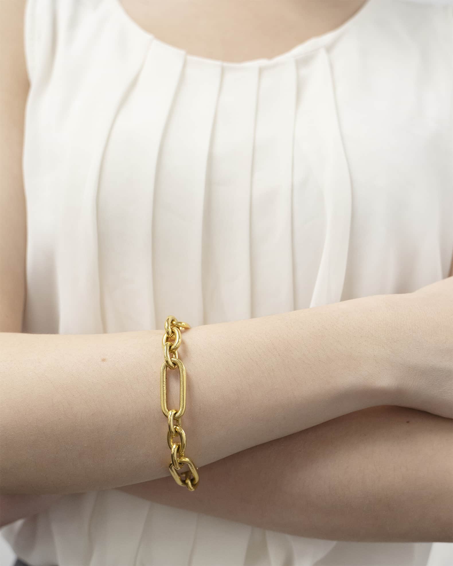 Gold Oval Link Chain Bracelet 1