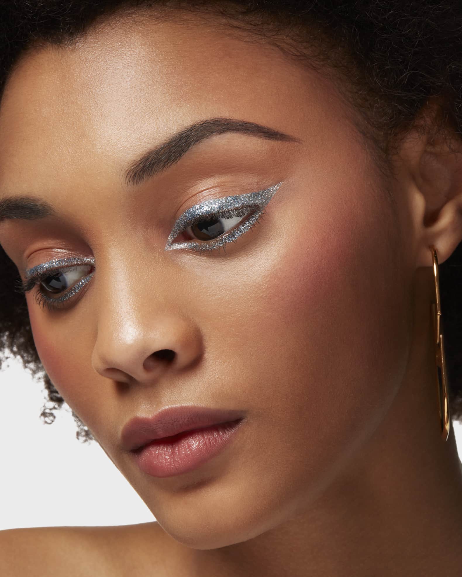 VALENTINO☆グリッターアイシャドウ☆DREAMDUST Dreamdust Glitter Cream Eyeshadow | Oprah Daily Shop