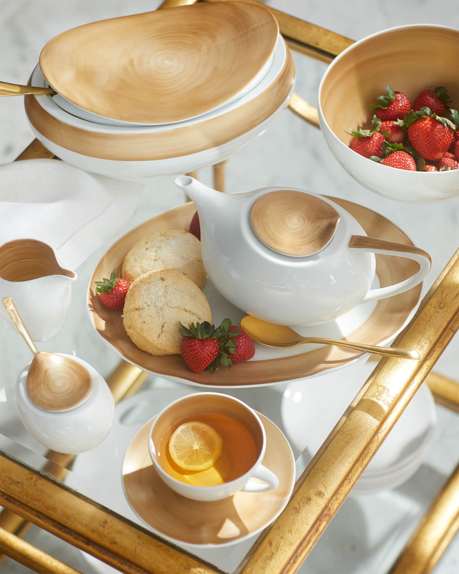 Brushstroke Gold Tureen 1