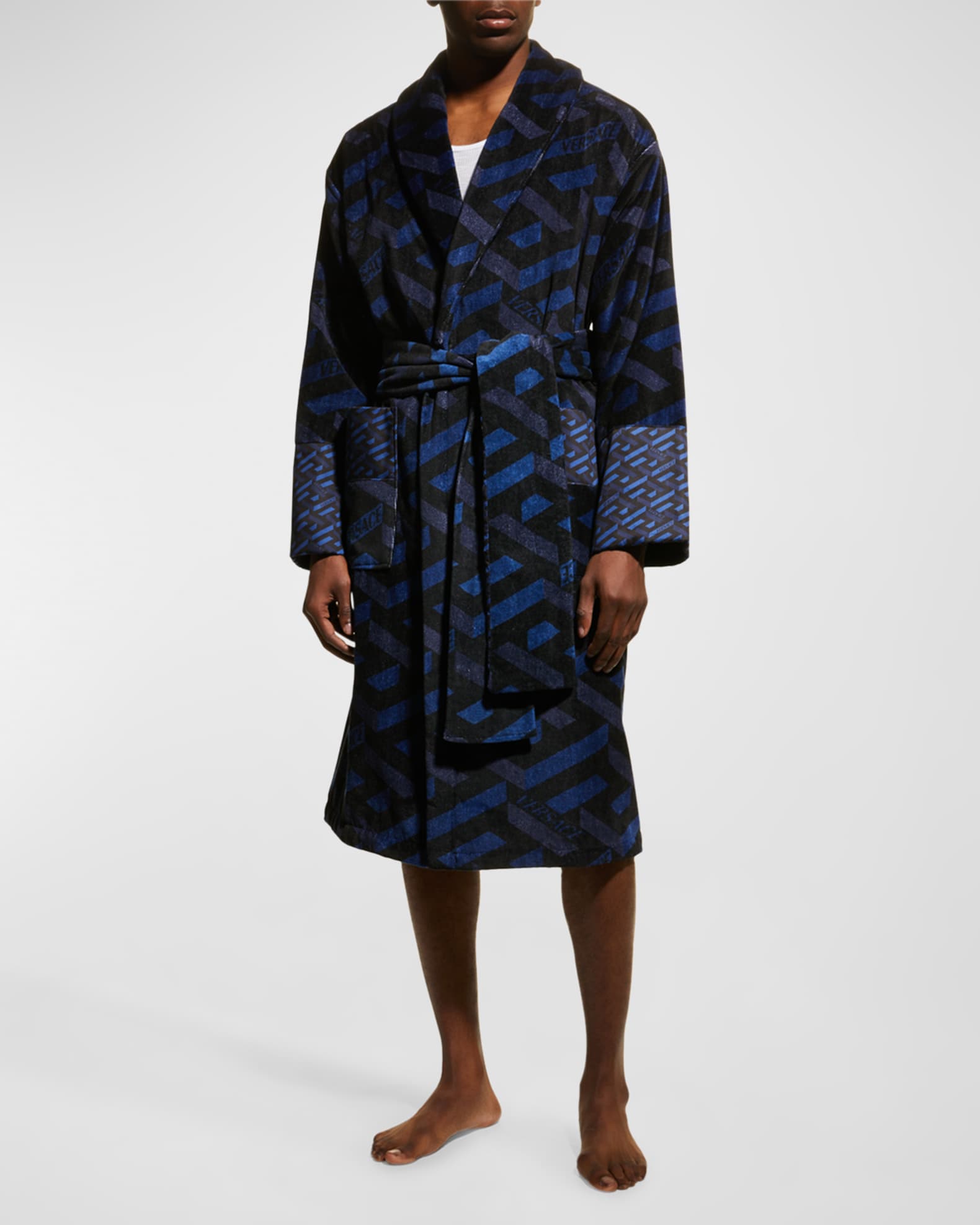 inhoudsopgave Eigenlijk Bergbeklimmer Versace Men's Greca Cotton Robe | Neiman Marcus