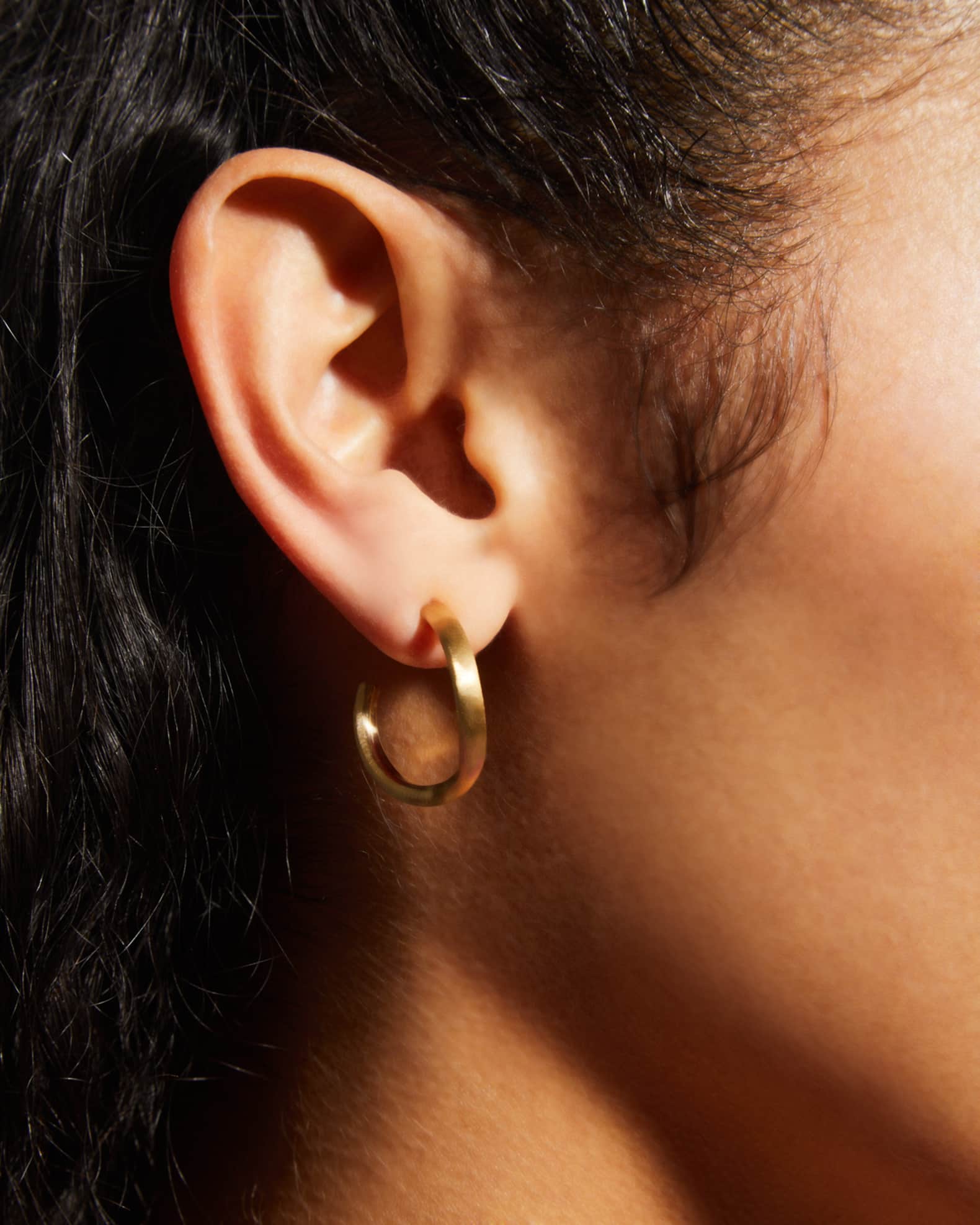 Jaipur 18K Yellow Gold Link 3mm Hoop Earrings 1
